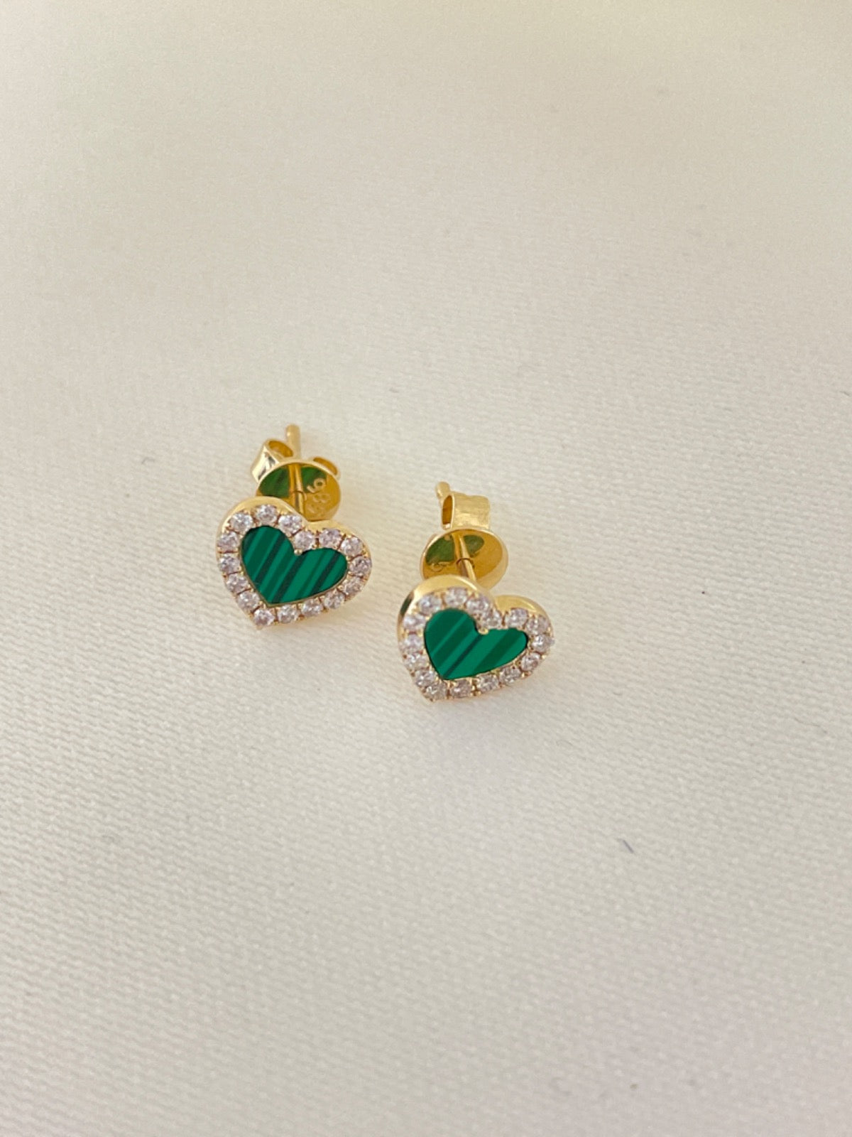 14K Yellow Gold Earring with Diamond