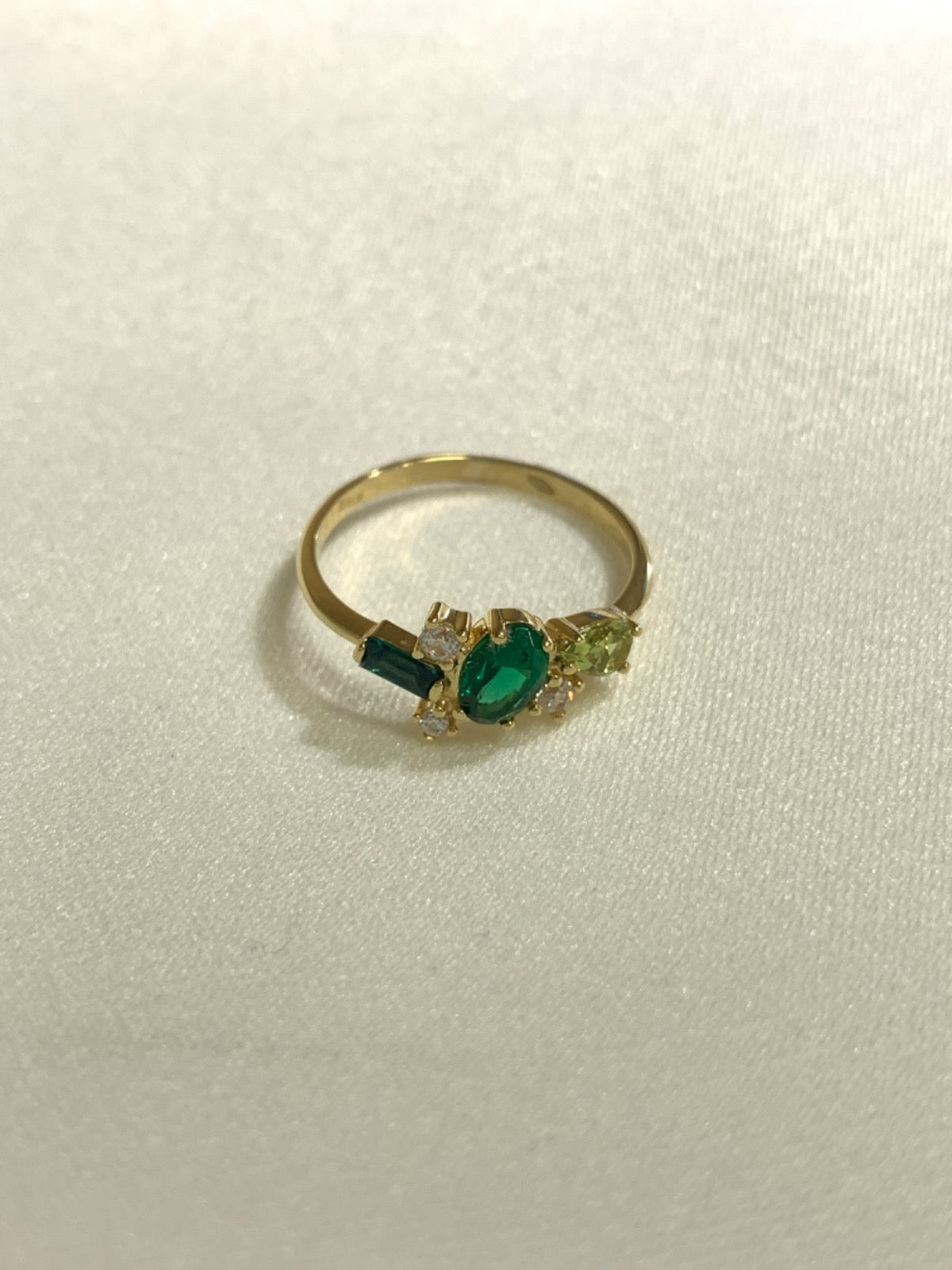 18K Yellow Gold Ring with CZ