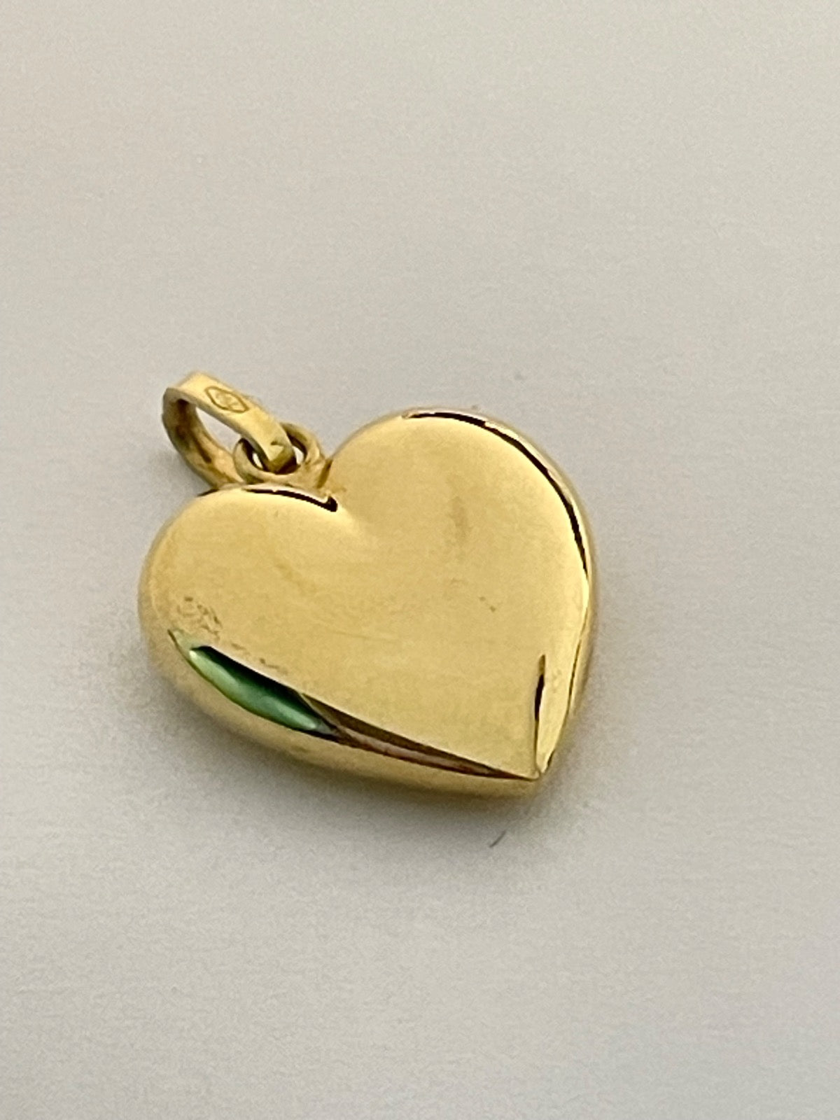 18K Yellow Gold Heart Pendant