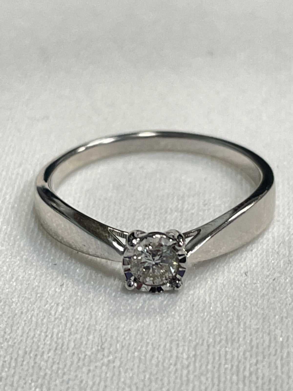 14K White Gold Engagement Ring with Diamond