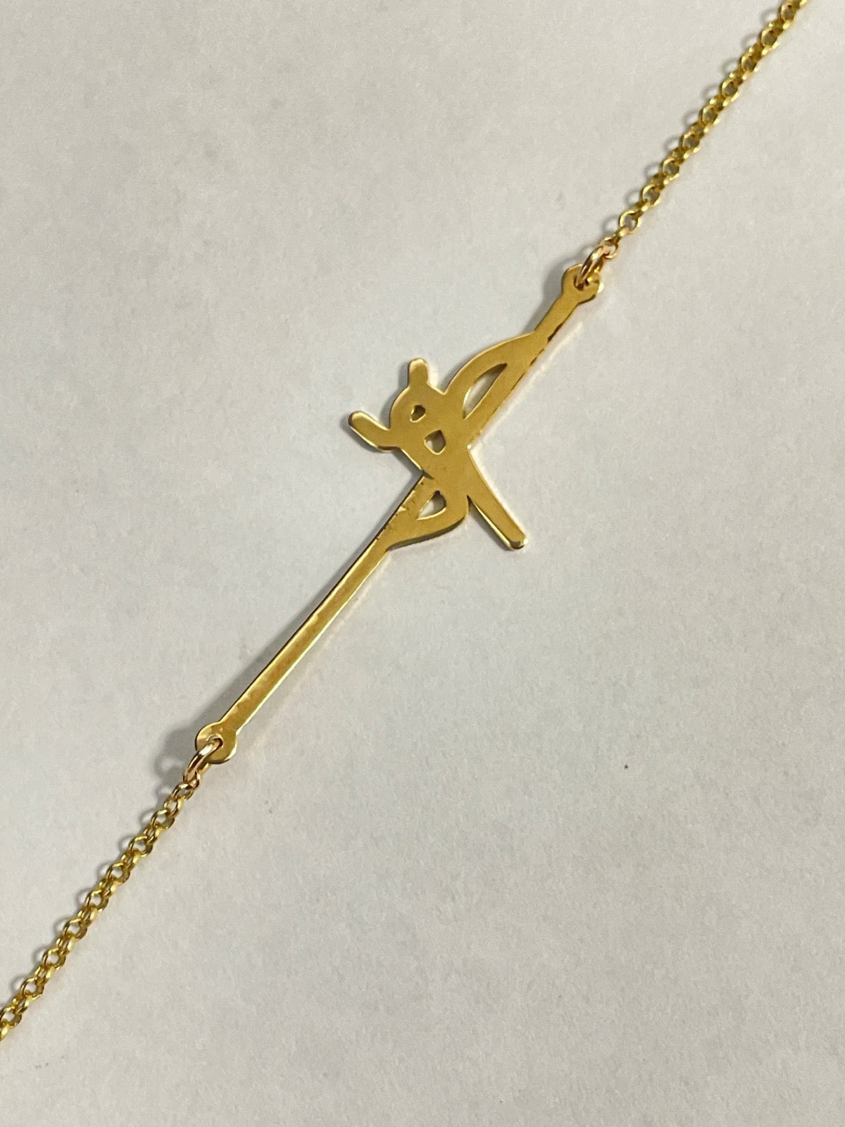 18K Yellow Gold Fé Bracelet