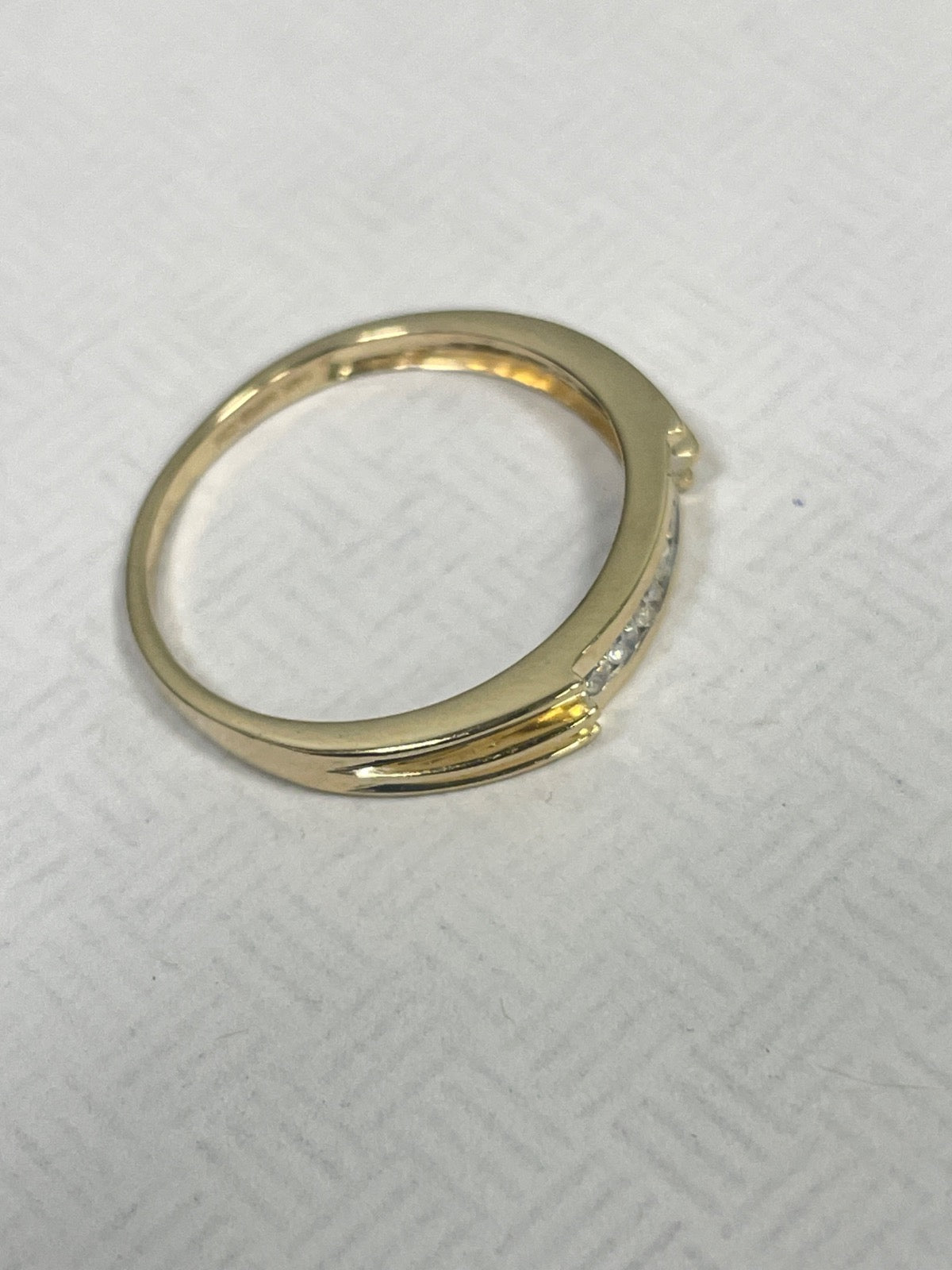 14K Yellow Gold Ring with Diamond