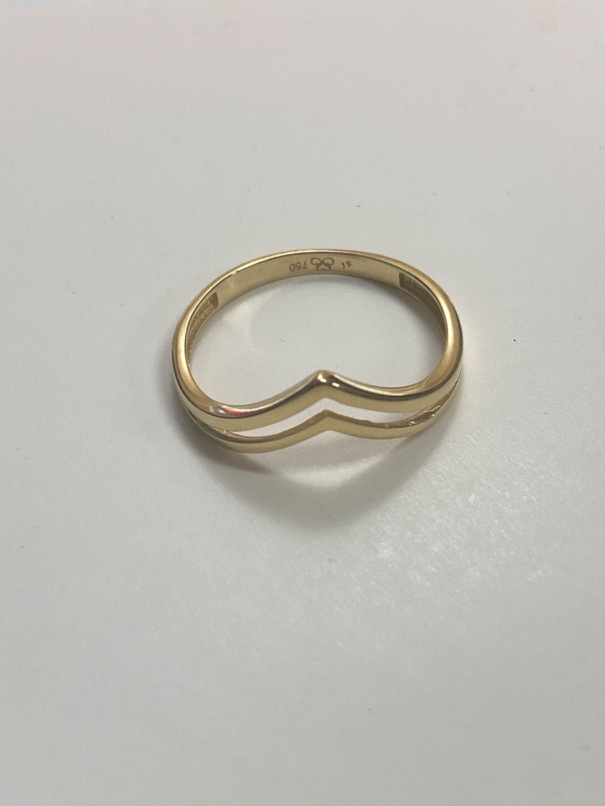 18K Yellow Gold Ring