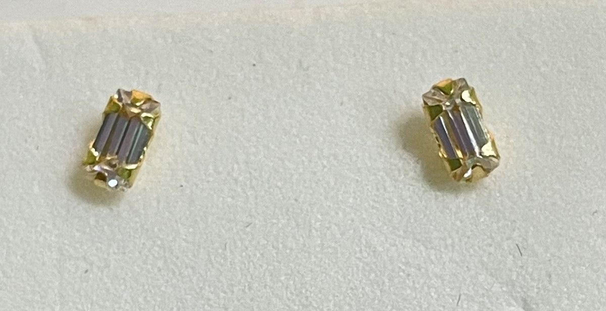 18K Yellow Gold Earring with CZ