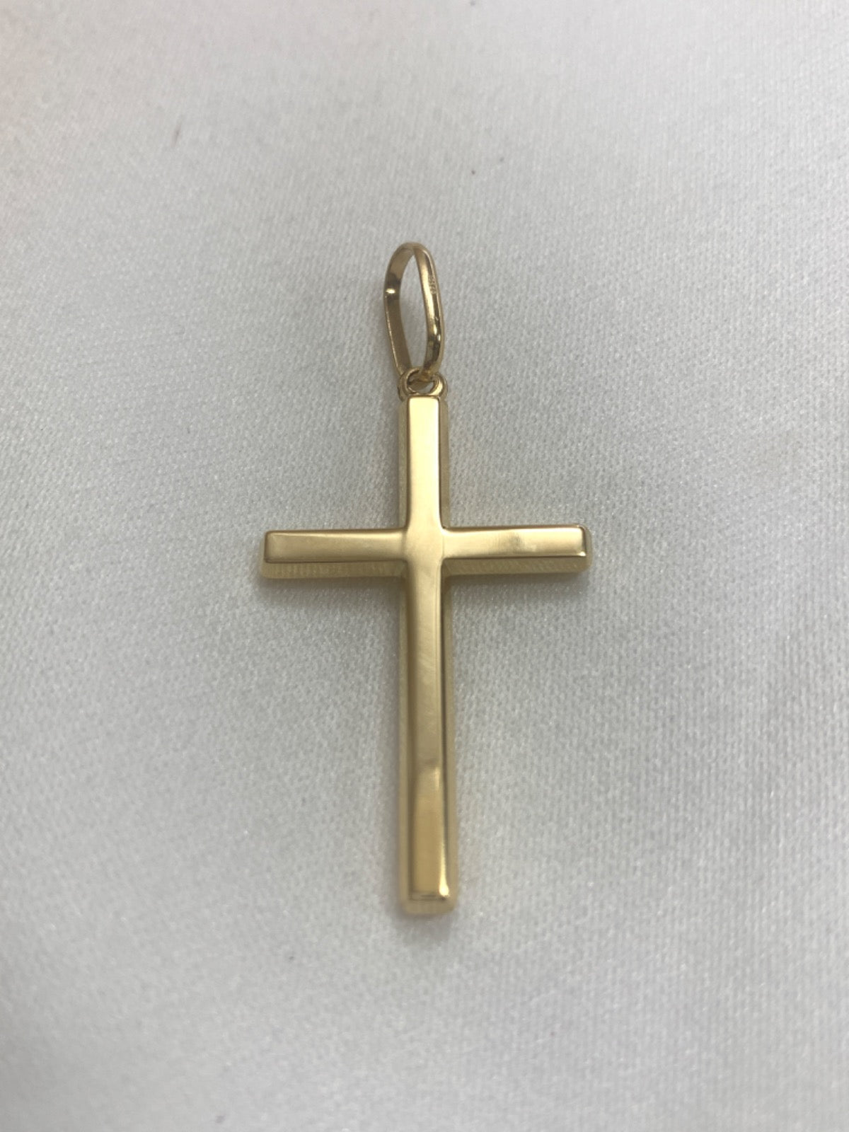 18K Yellow Gold Cross Pendant