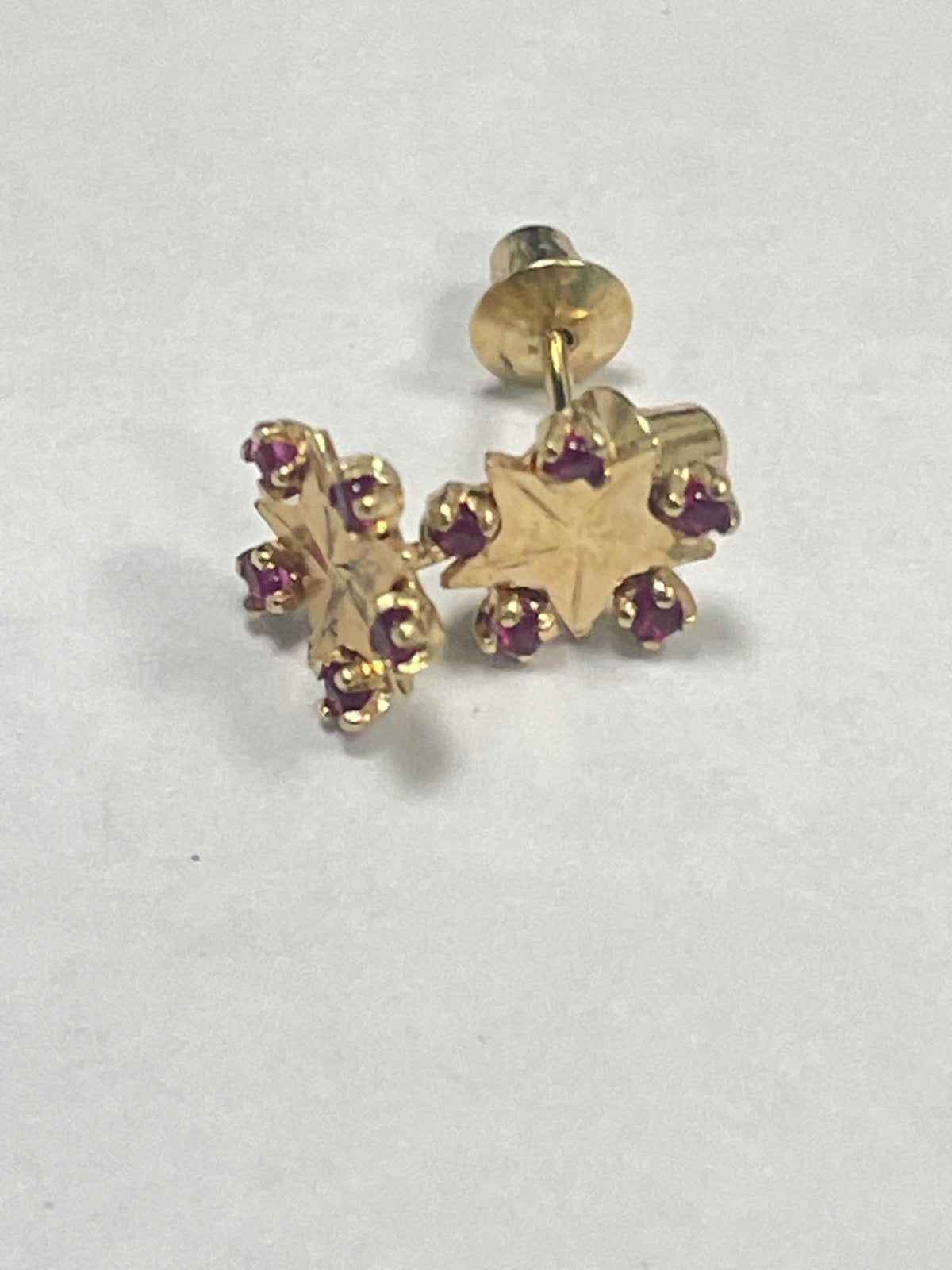 18K Yellow Gold Flower Earring with CZ