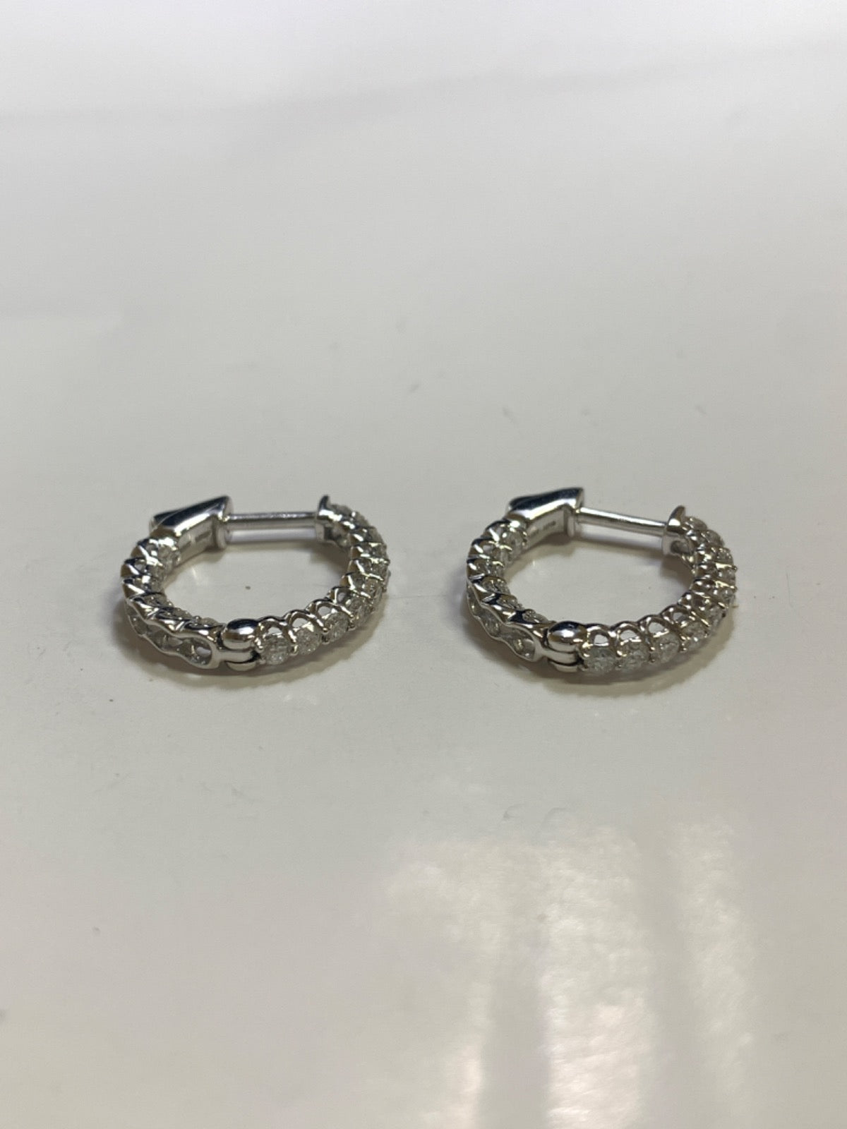14K White Gold Earring with Diamond
