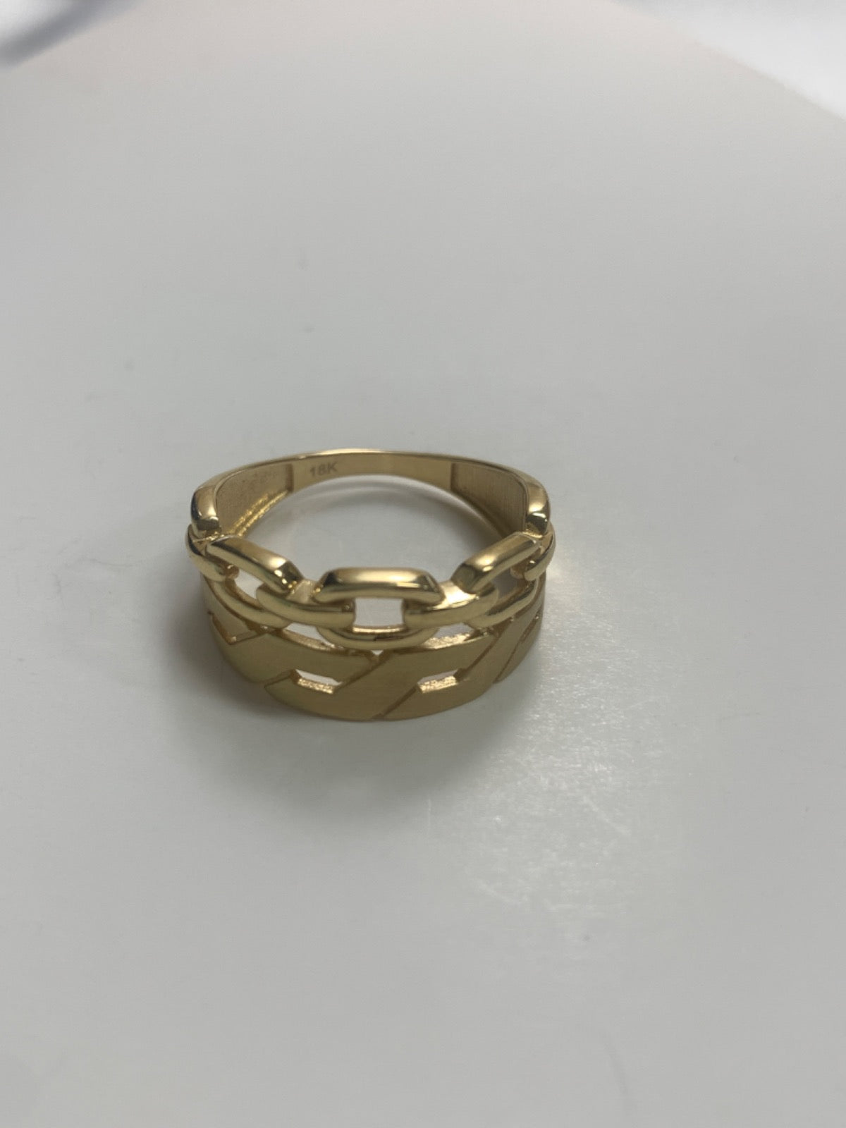 18K Yellow Gold Ring