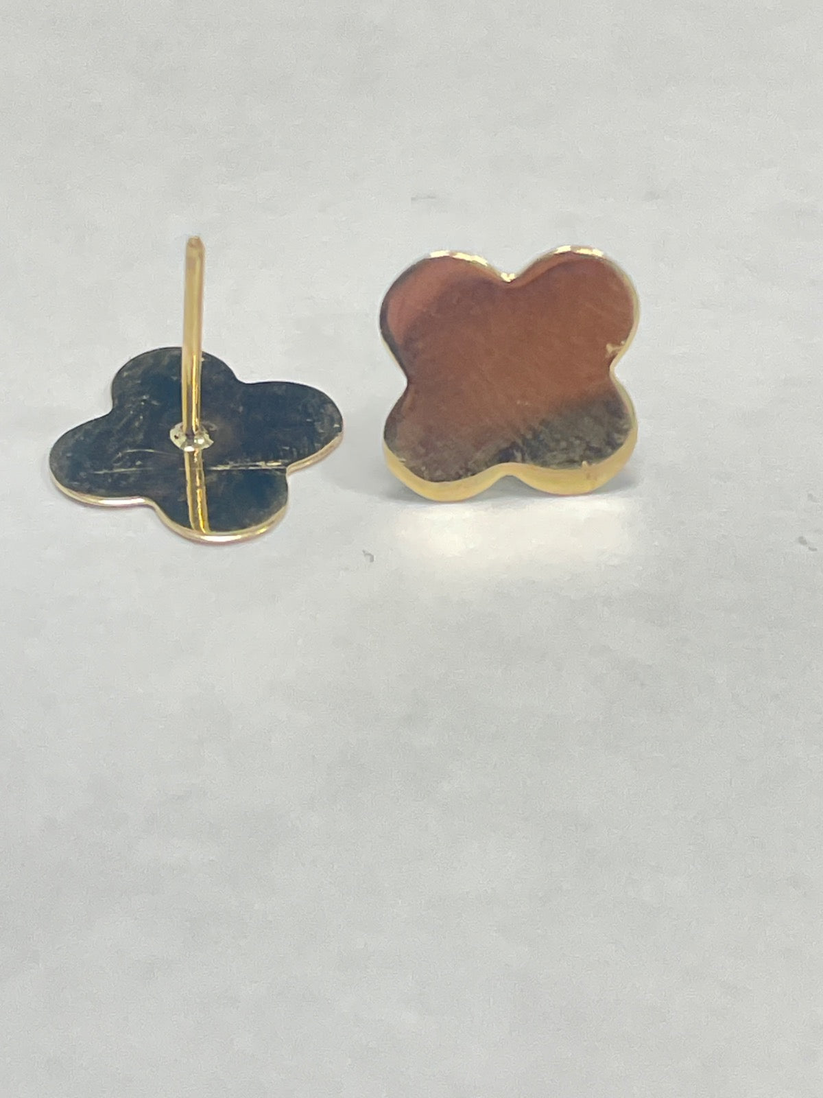 18K Yellow Gold Four Leaf Earring