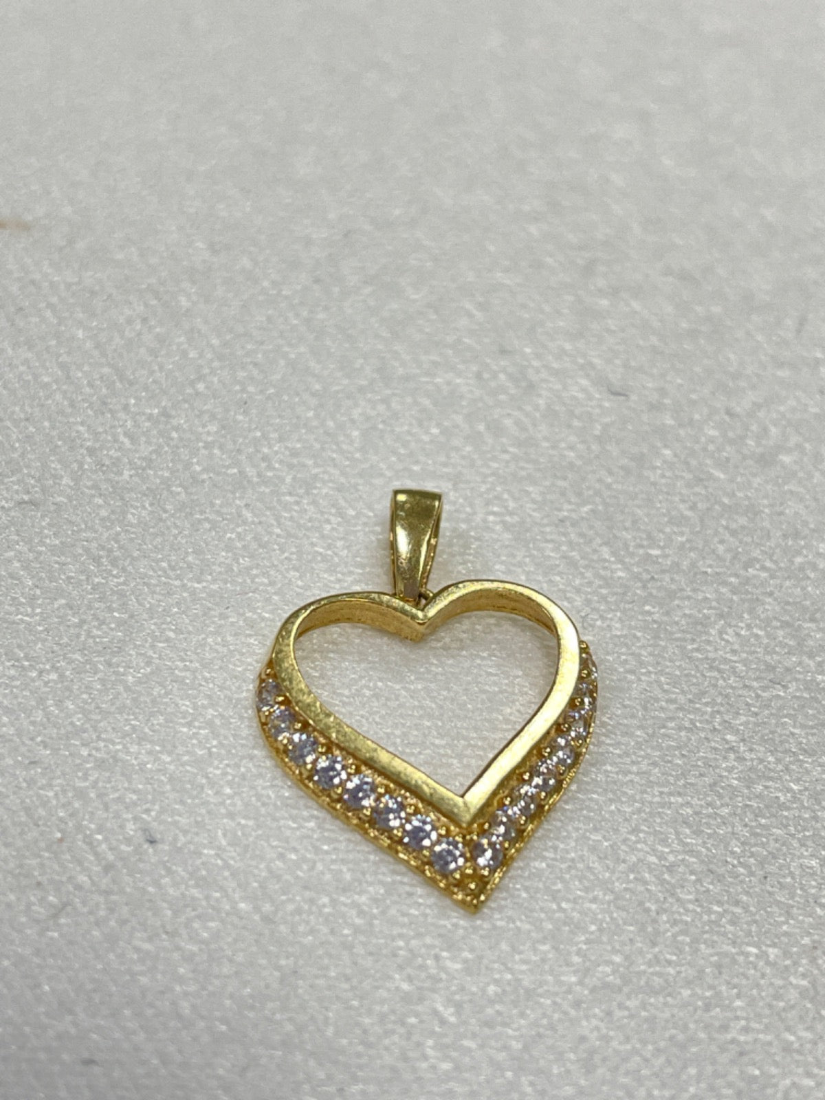 18K Yellow Gold Heart Pendant with CZ