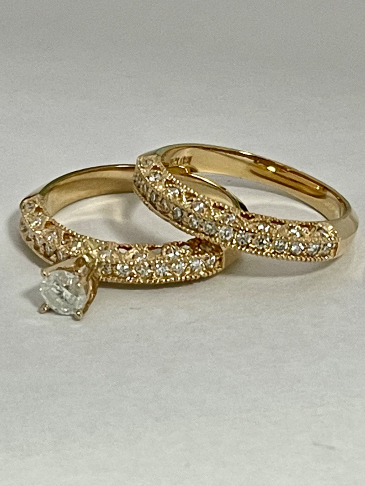 18K Yellow Gold Engagement Ring with Diamond