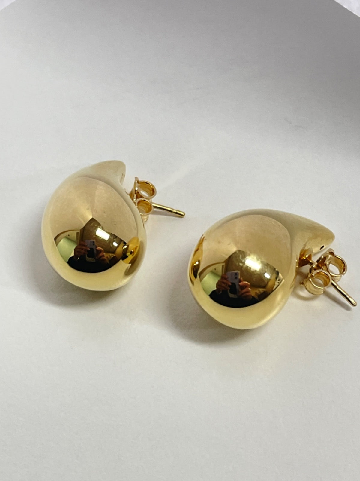 18K Yellow Gold Drop Earring