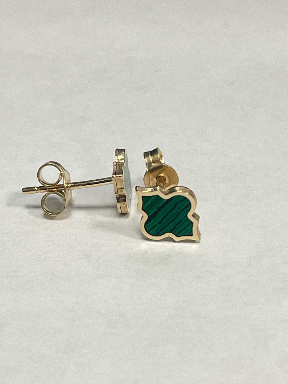14K Yellow Gold Green Earring with Malachite