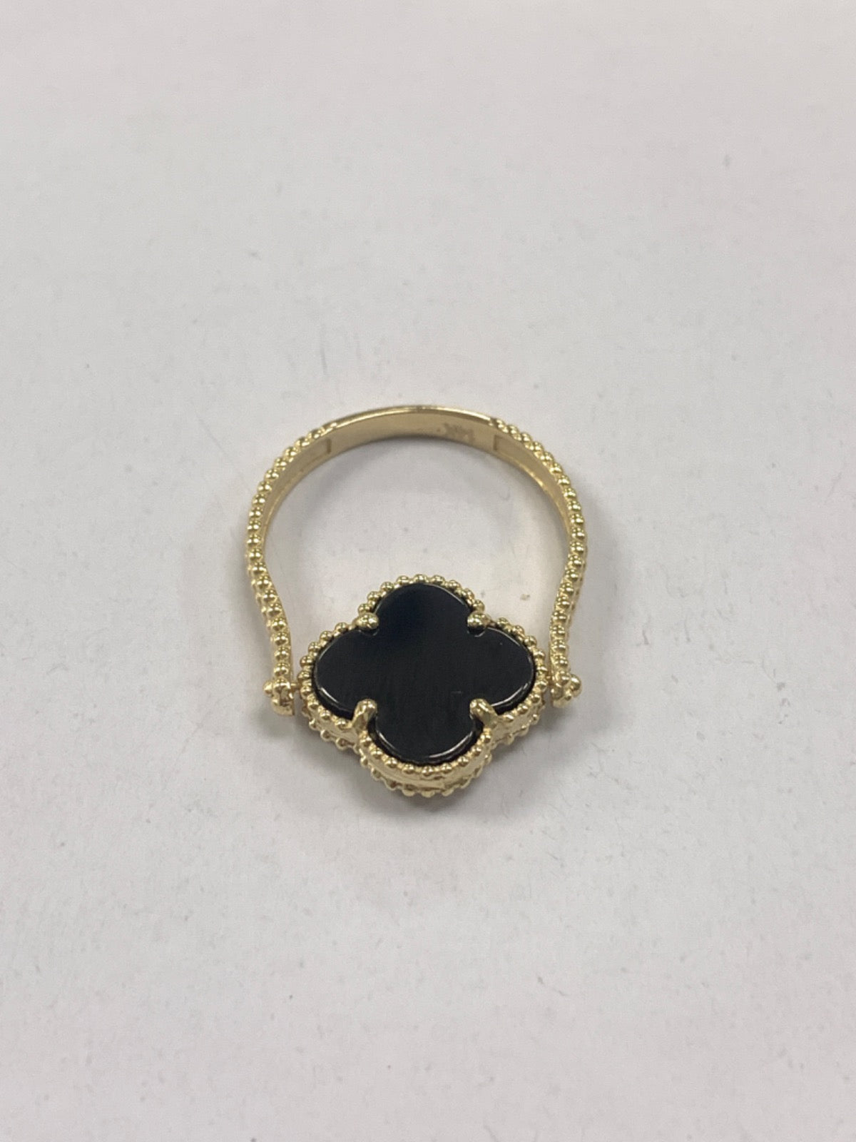 14K Yellow Gold Clover Ring with Onyx