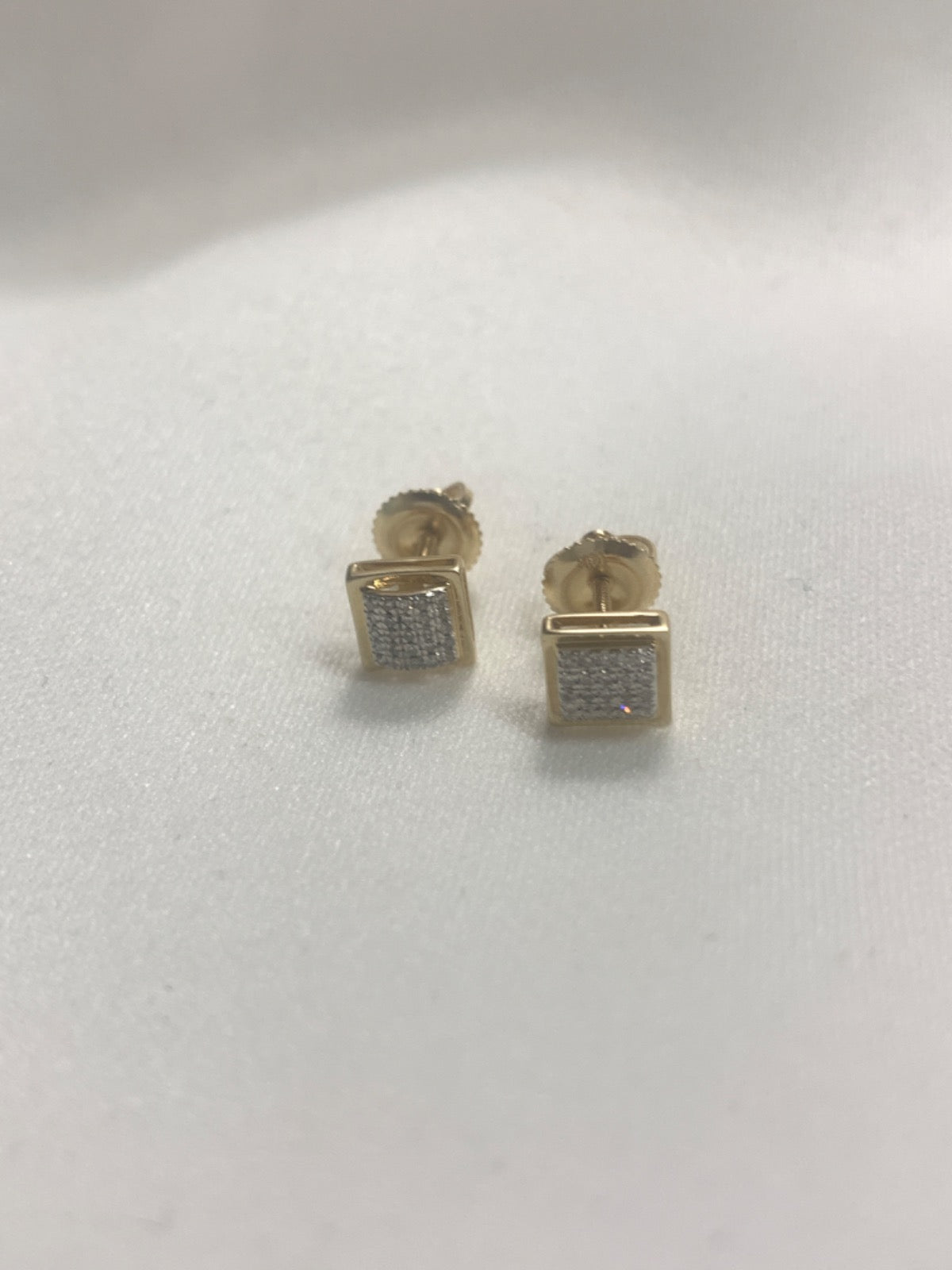 14K Yellow Gold Earring with CZ