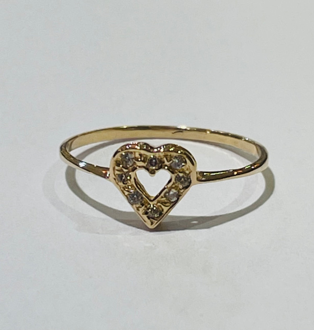 19K Yellow Gold Ring with Diamond