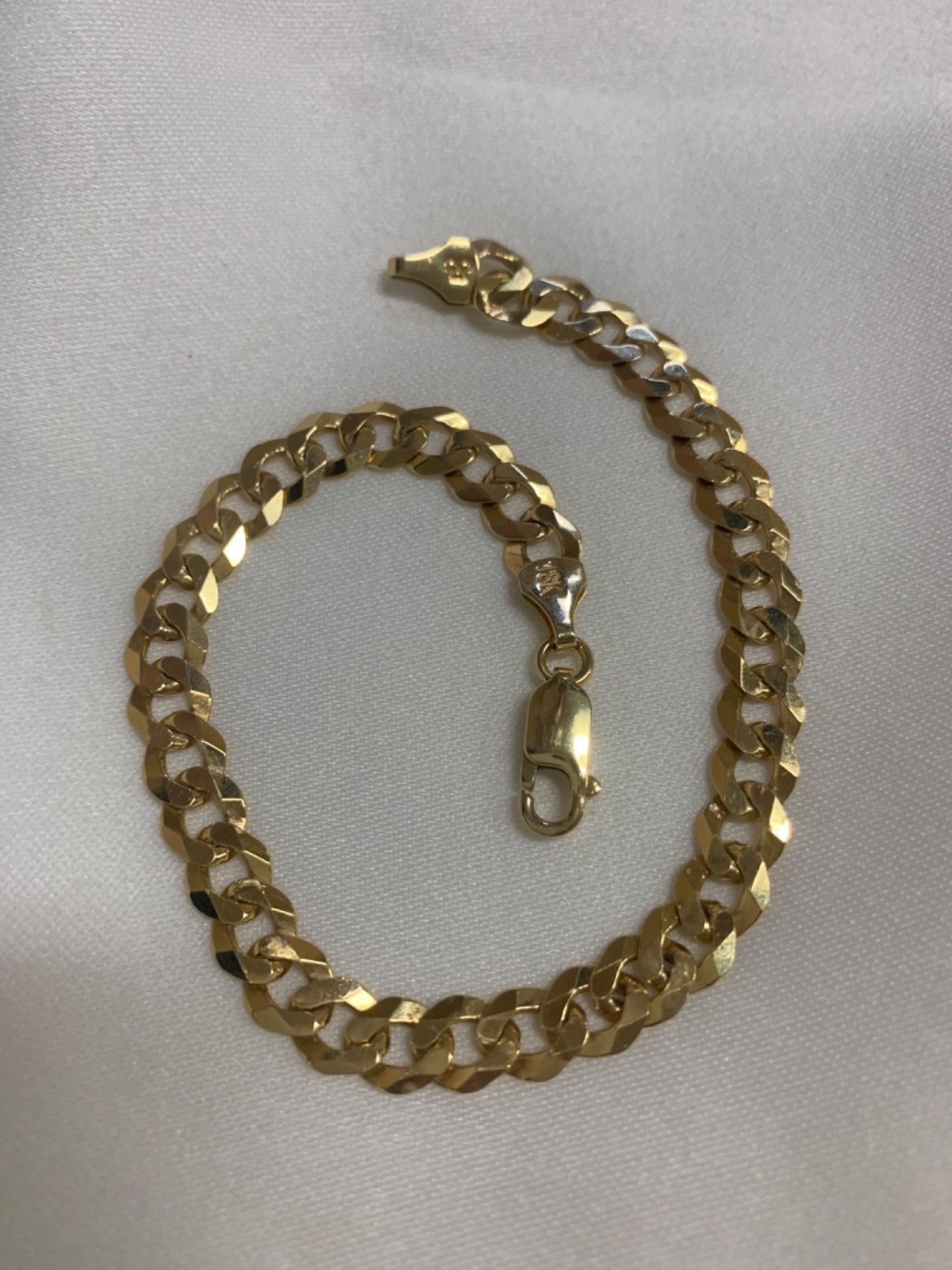 18K Yellow Gold Bracelet