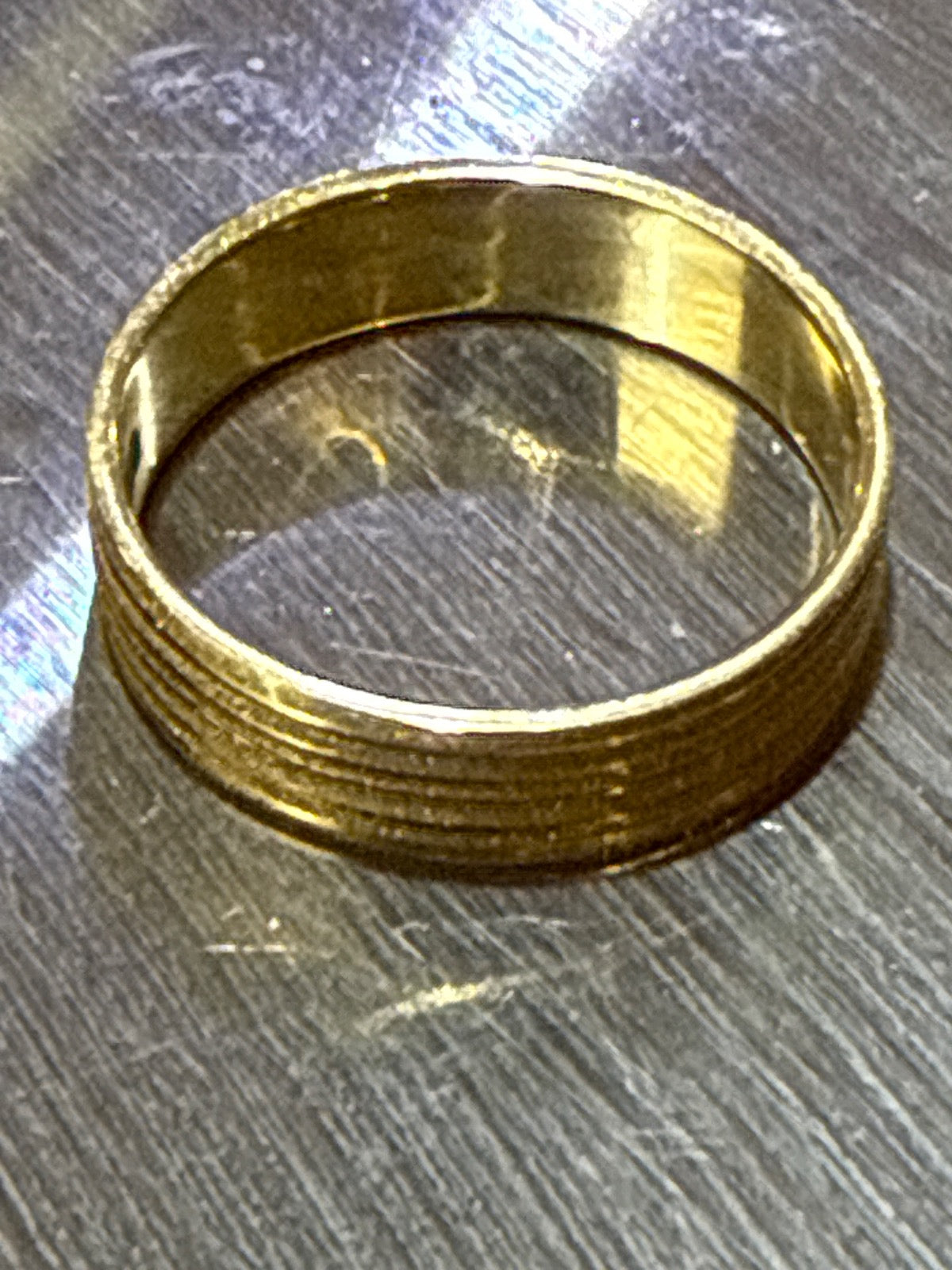 18K Yellow Gold Wedding Band
