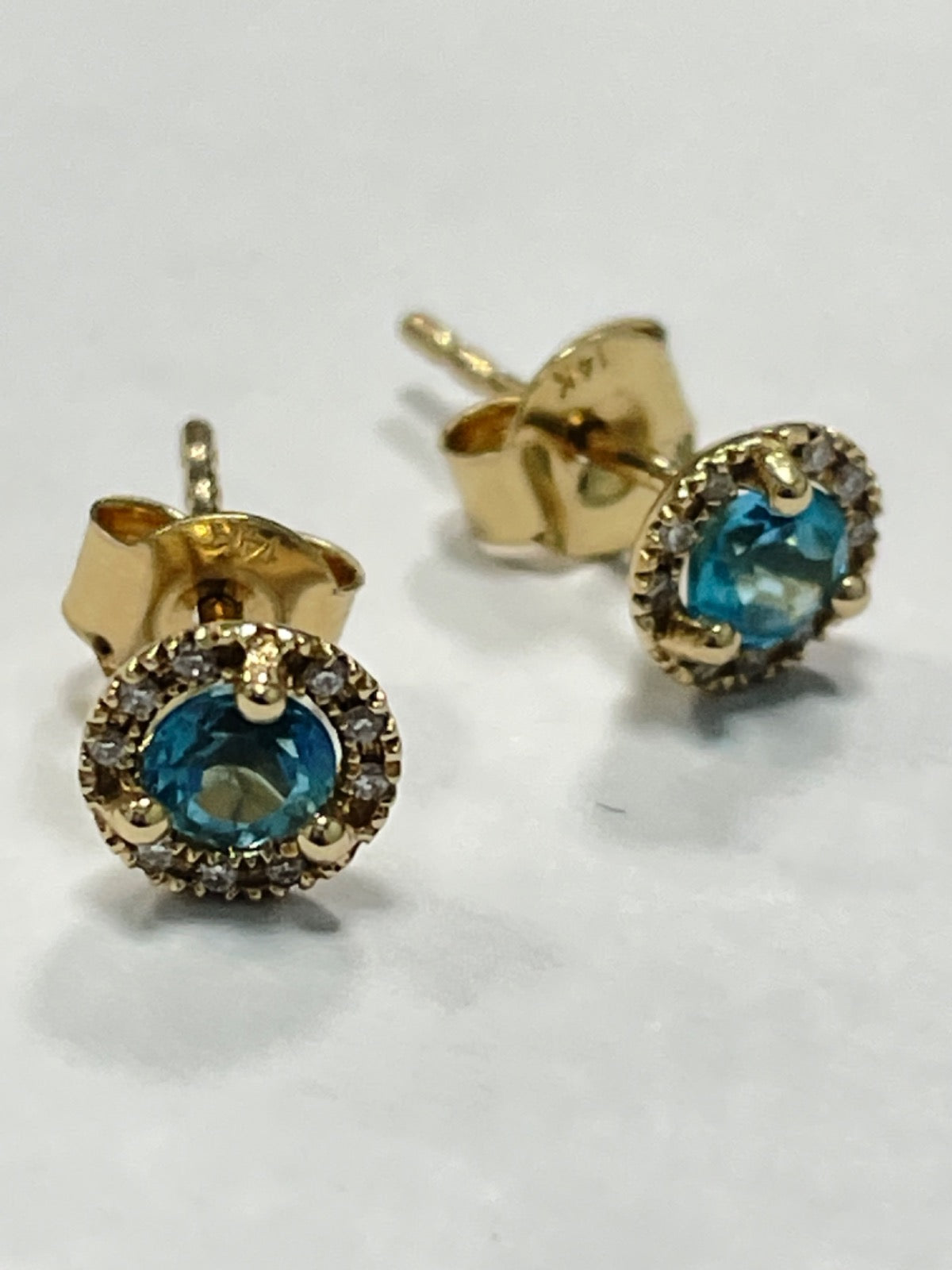 14K Yellow Gold Earring with Diamond and Topaz