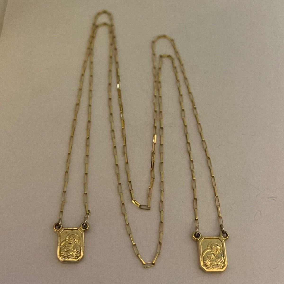 18K Yellow Gold “Escapulário” Necklace