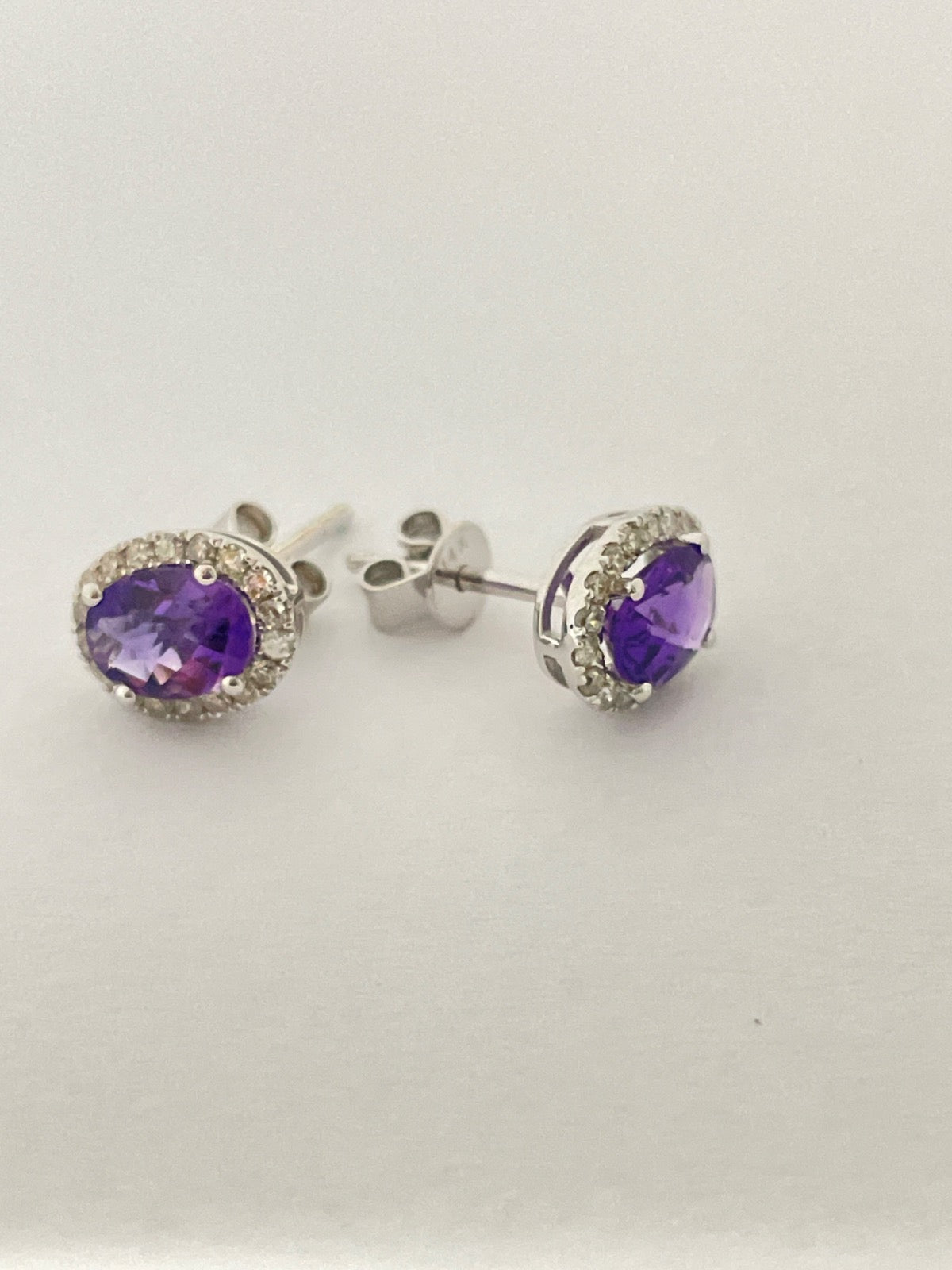 14K White Gold Earring with Amethyst and Diamond
