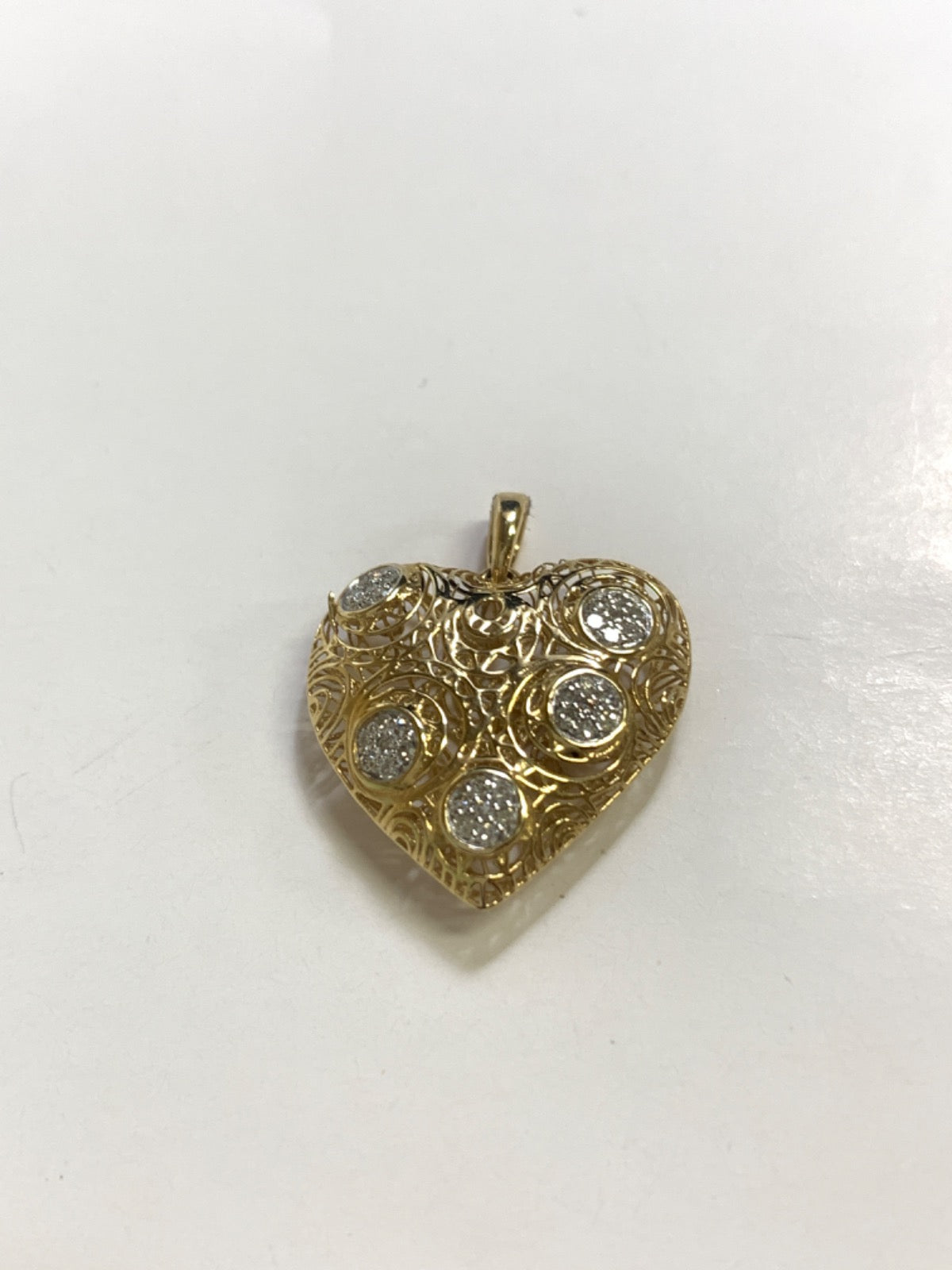 14K Yellow Gold Heart Pendant with Diamond