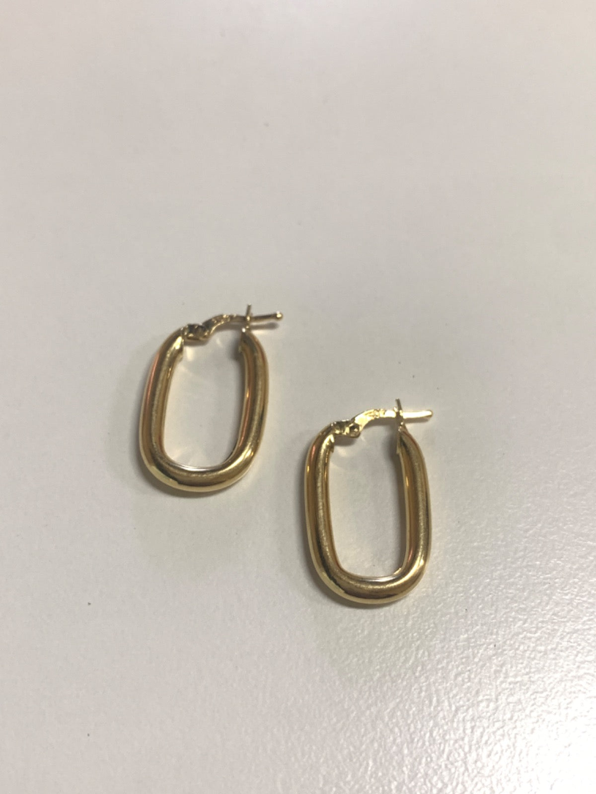 18K Yellow Gold Earring
