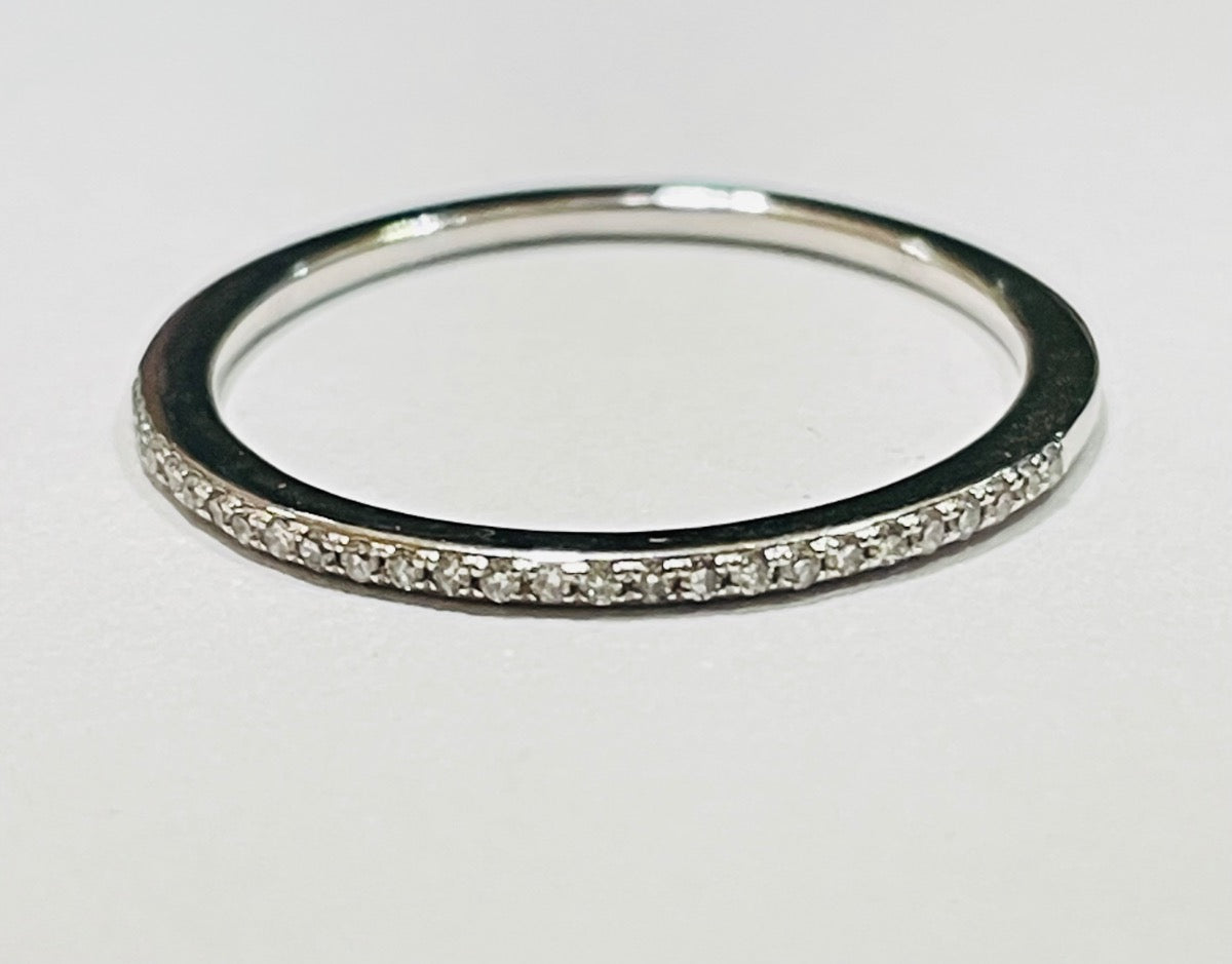 14K White Gold Ring with Diamond