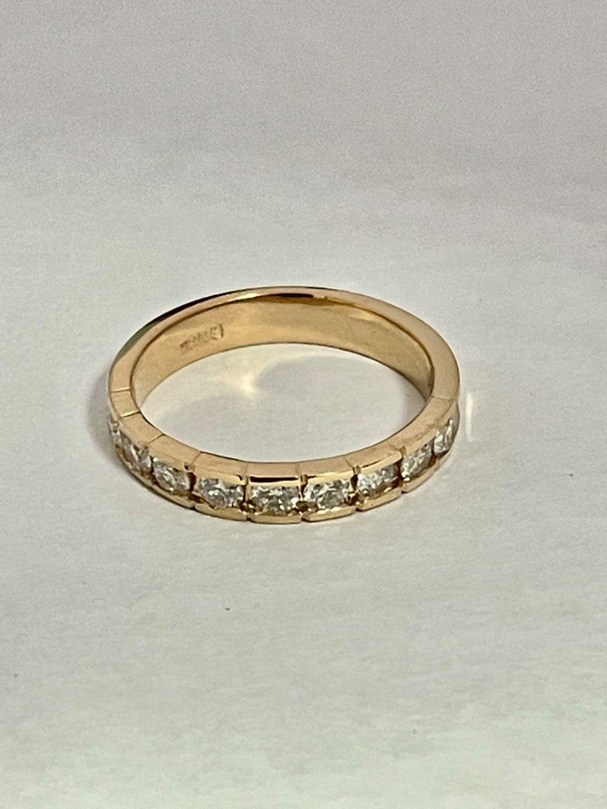 18K Yellow Gold Ring with Diamond
