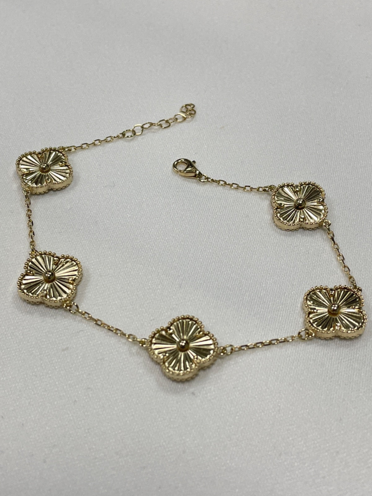 14K Yellow Gold Clover Gold Bracelet
