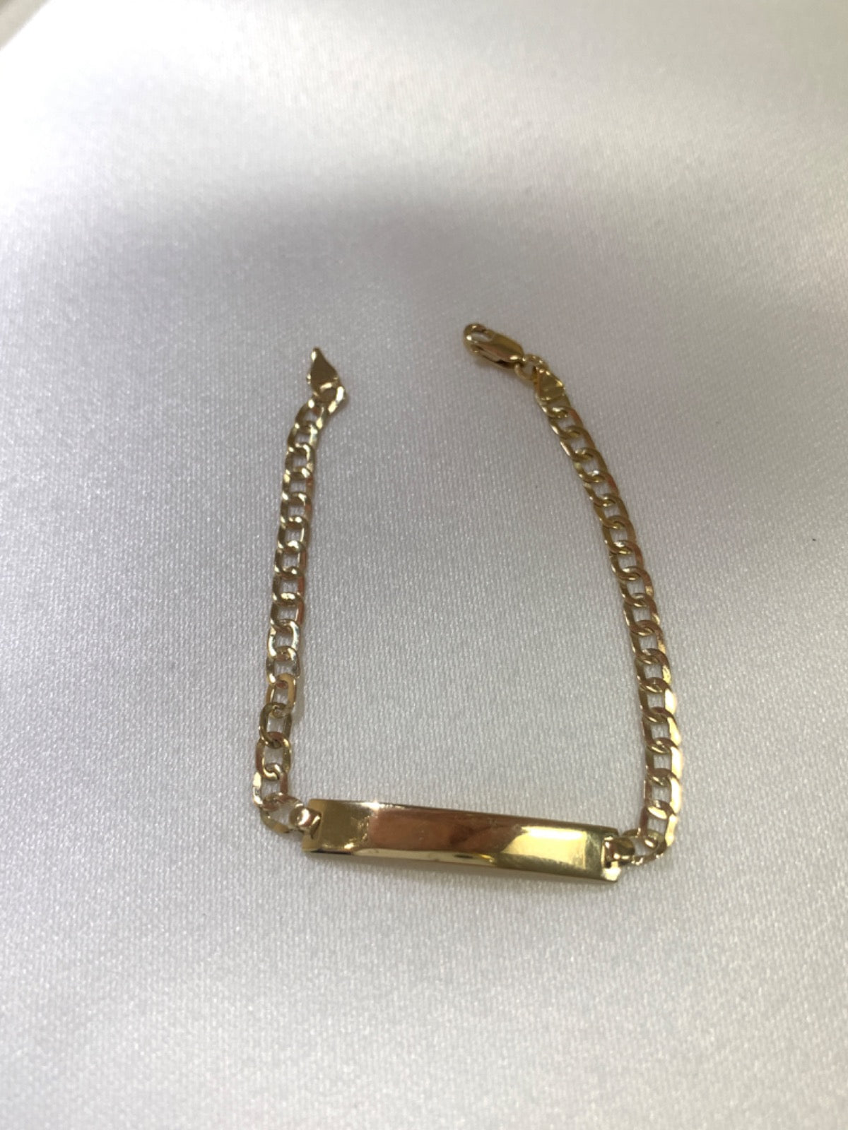 18K Yellow Gold Baby Bracelet