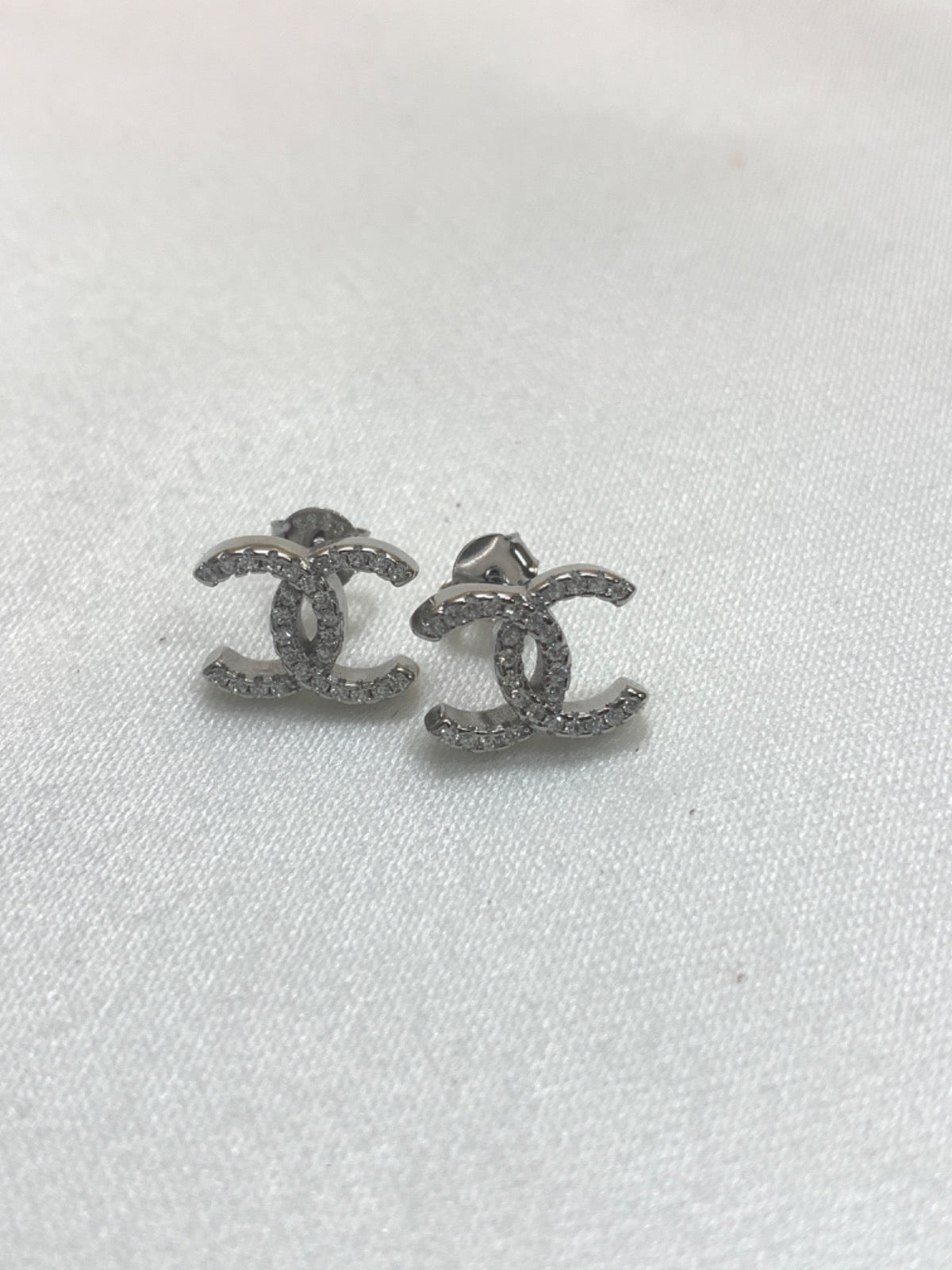 White Silver Earring with CZ