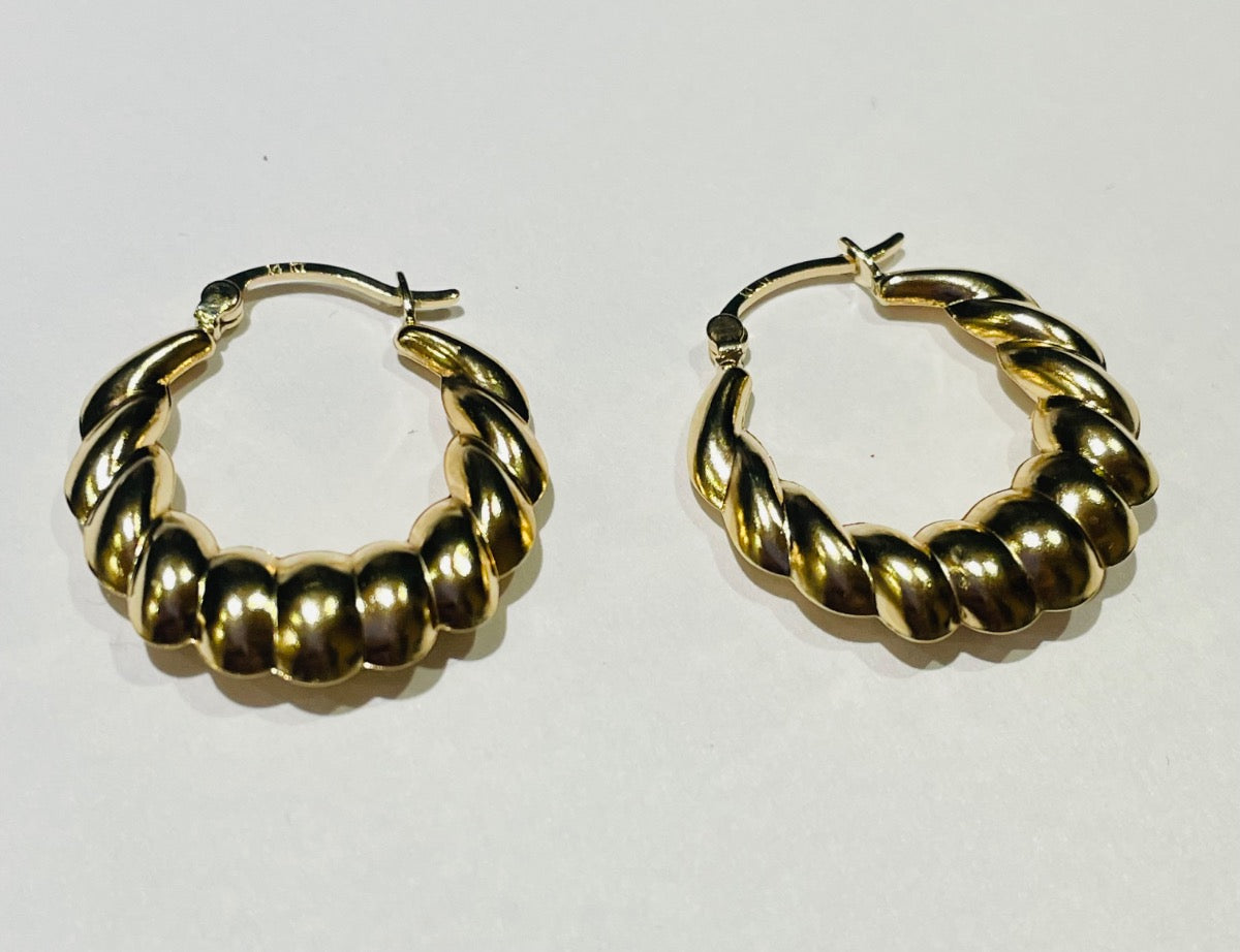 14K Yellow Gold Earring