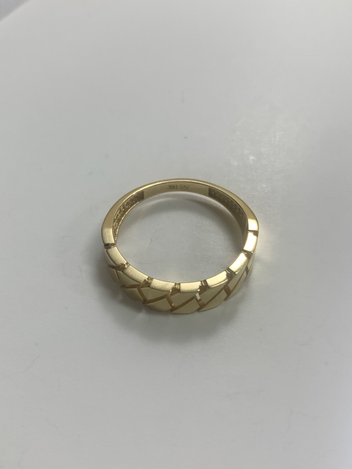 18K Yellow Gold Ring