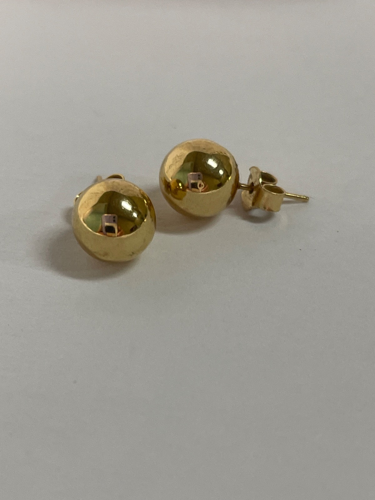 18K Yellow Gold 7mm Earring
