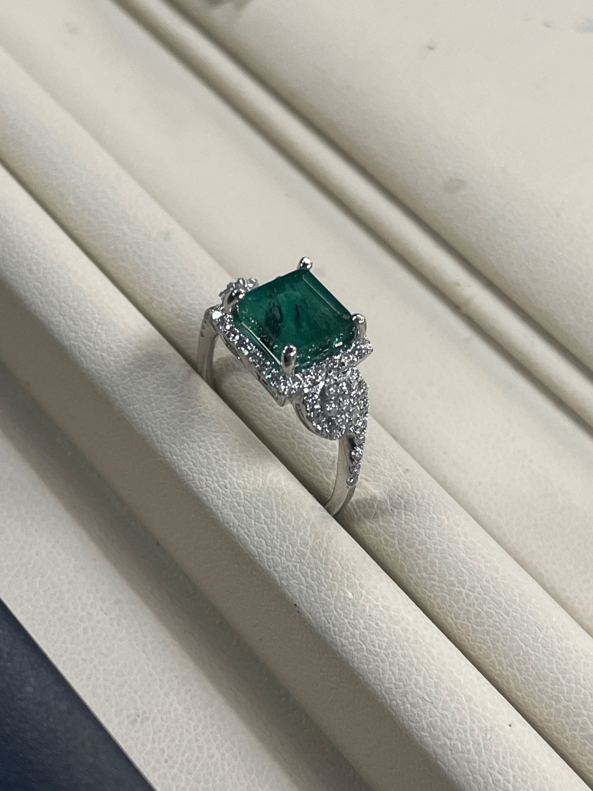 14K White Gold Engagement Ring with Diamond and Emerald