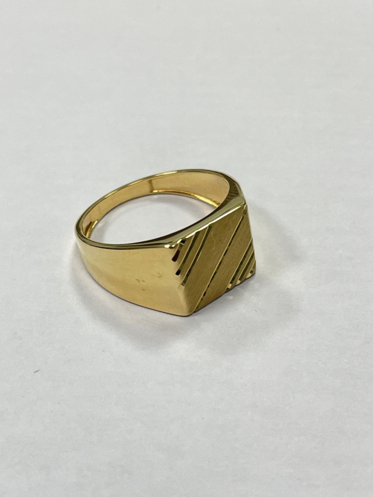 18K Yellow Gold Men's Ring