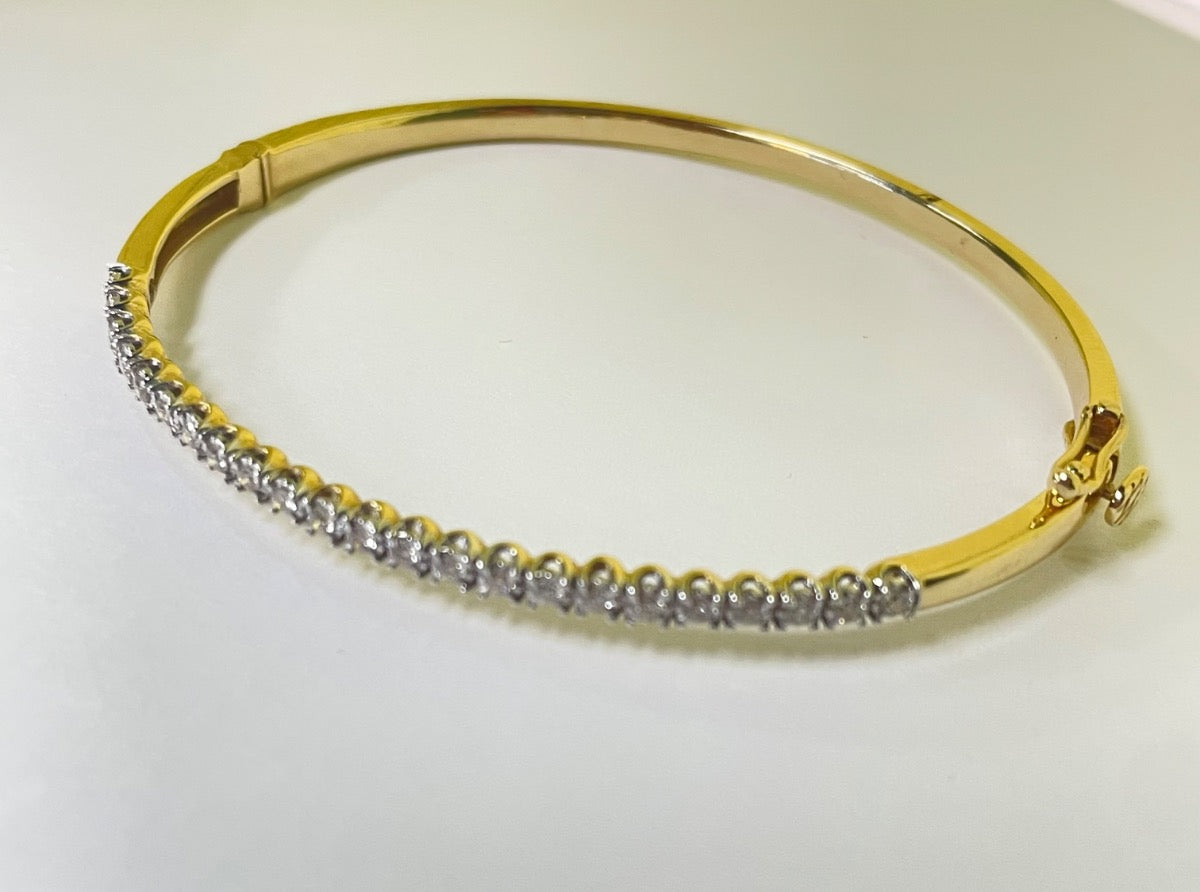 14K Yellow Gold Bracelet with Diamond