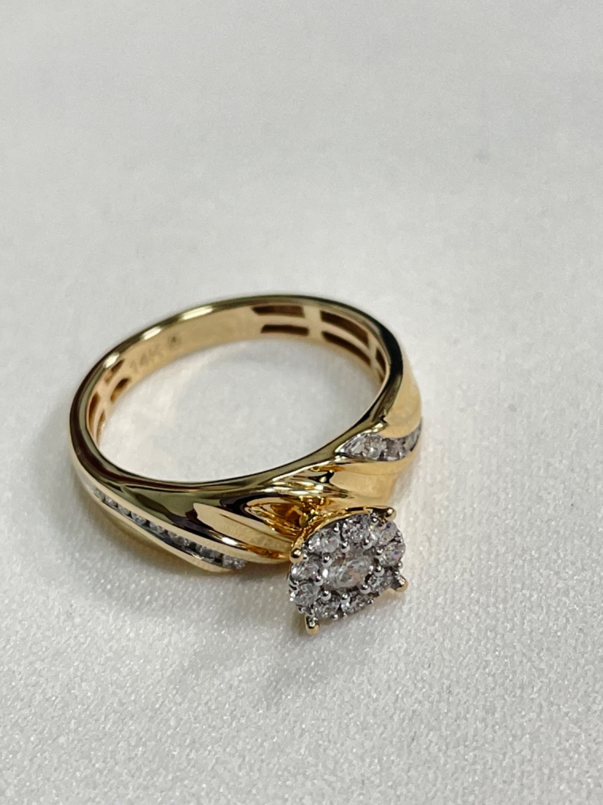14K Yellow Gold Ring with Diamond