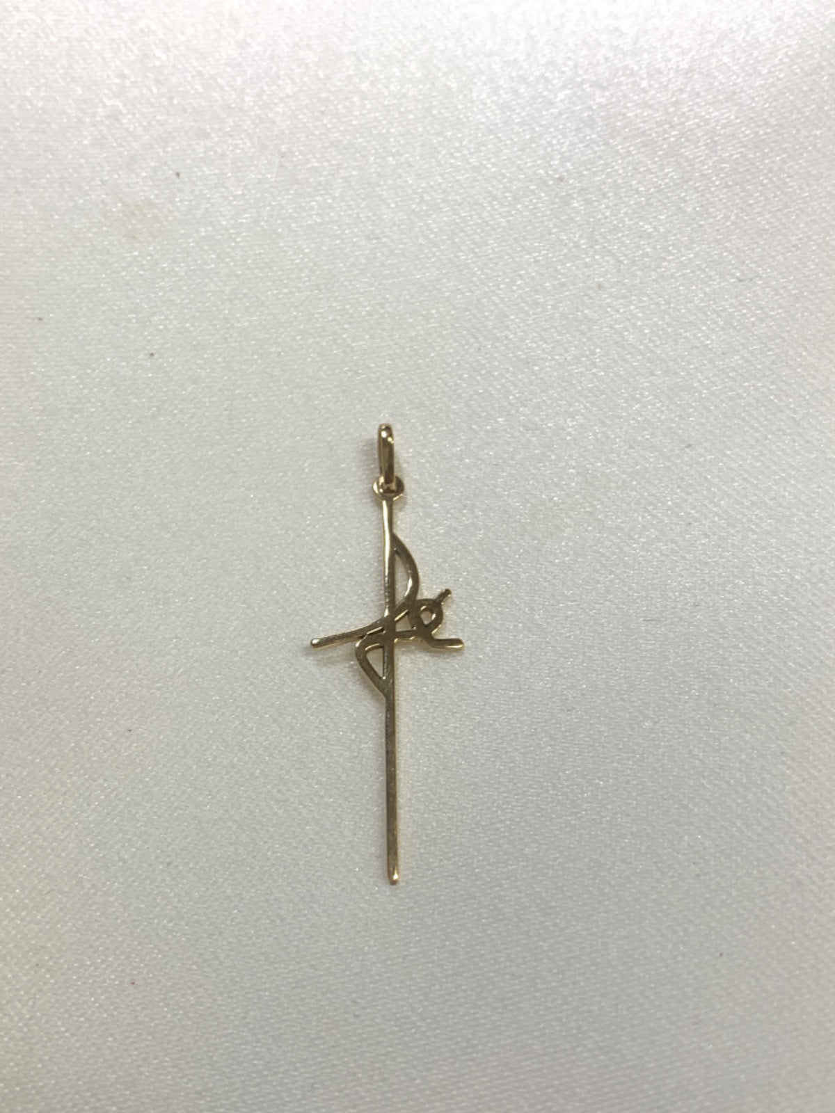 18K Yellow Gold Pendant