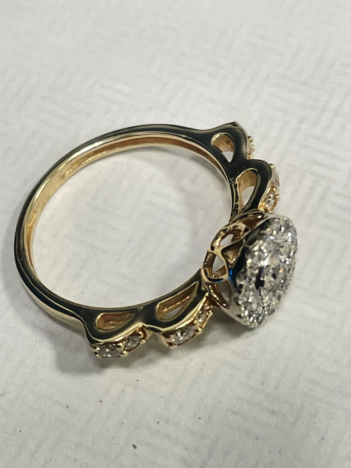14K Yellow Gold Ring
