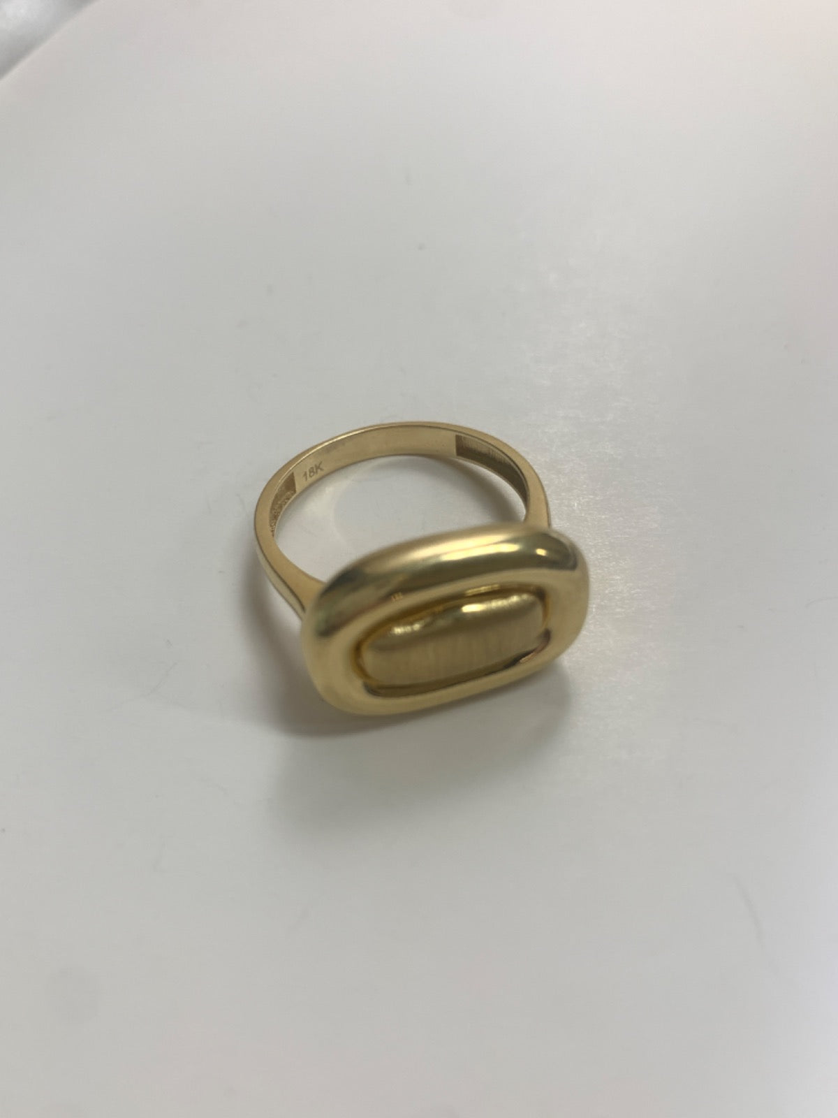 18K Yellow Gold Ring