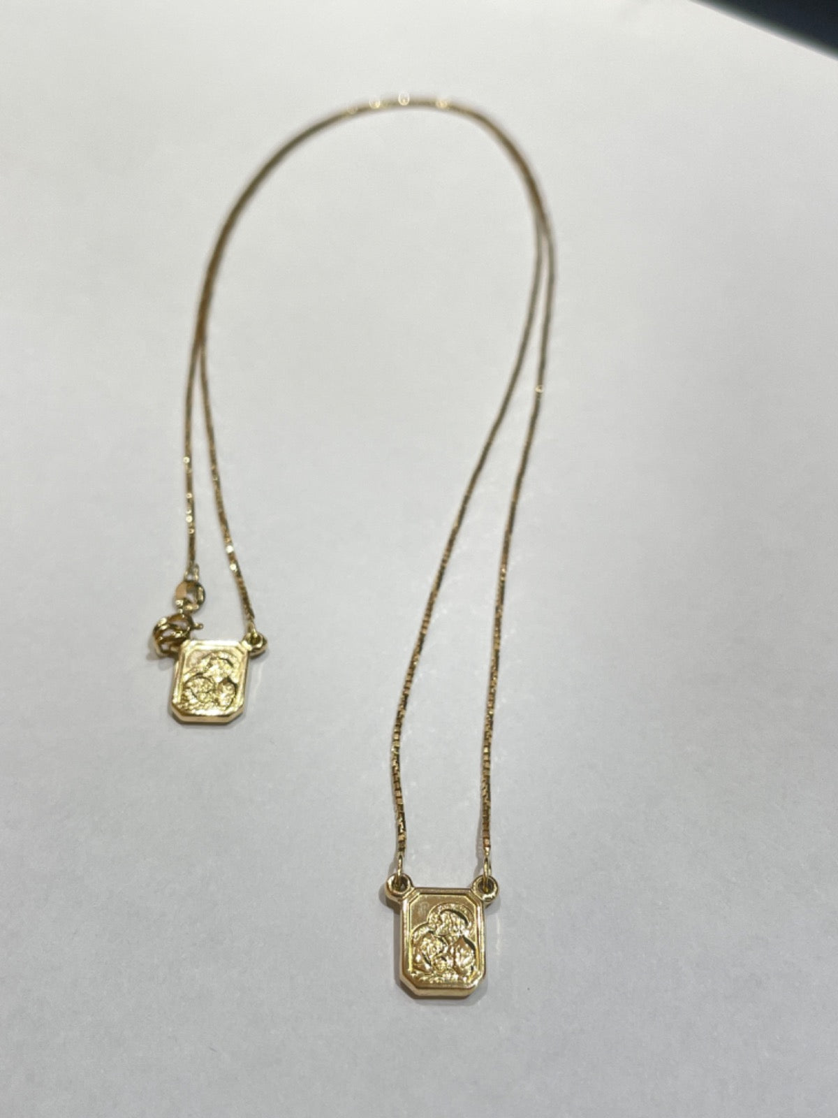 18K Yellow Gold Charm Necklace Set