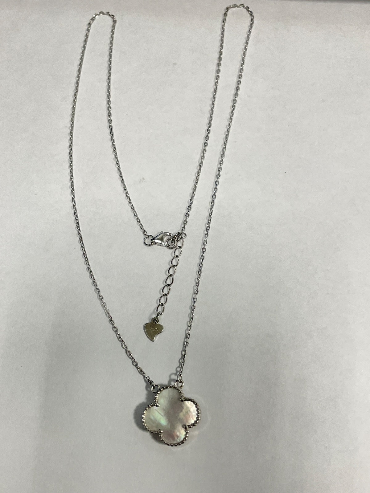 White Silver Lover Necklace with Mother Of Pearl
