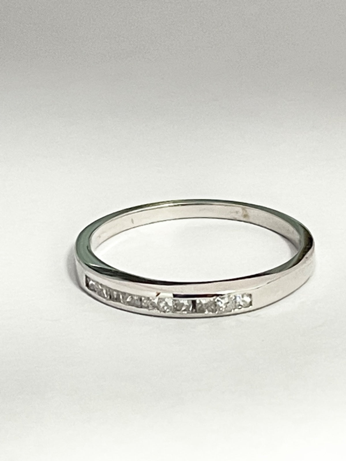 14K White Gold Ring with Diamond