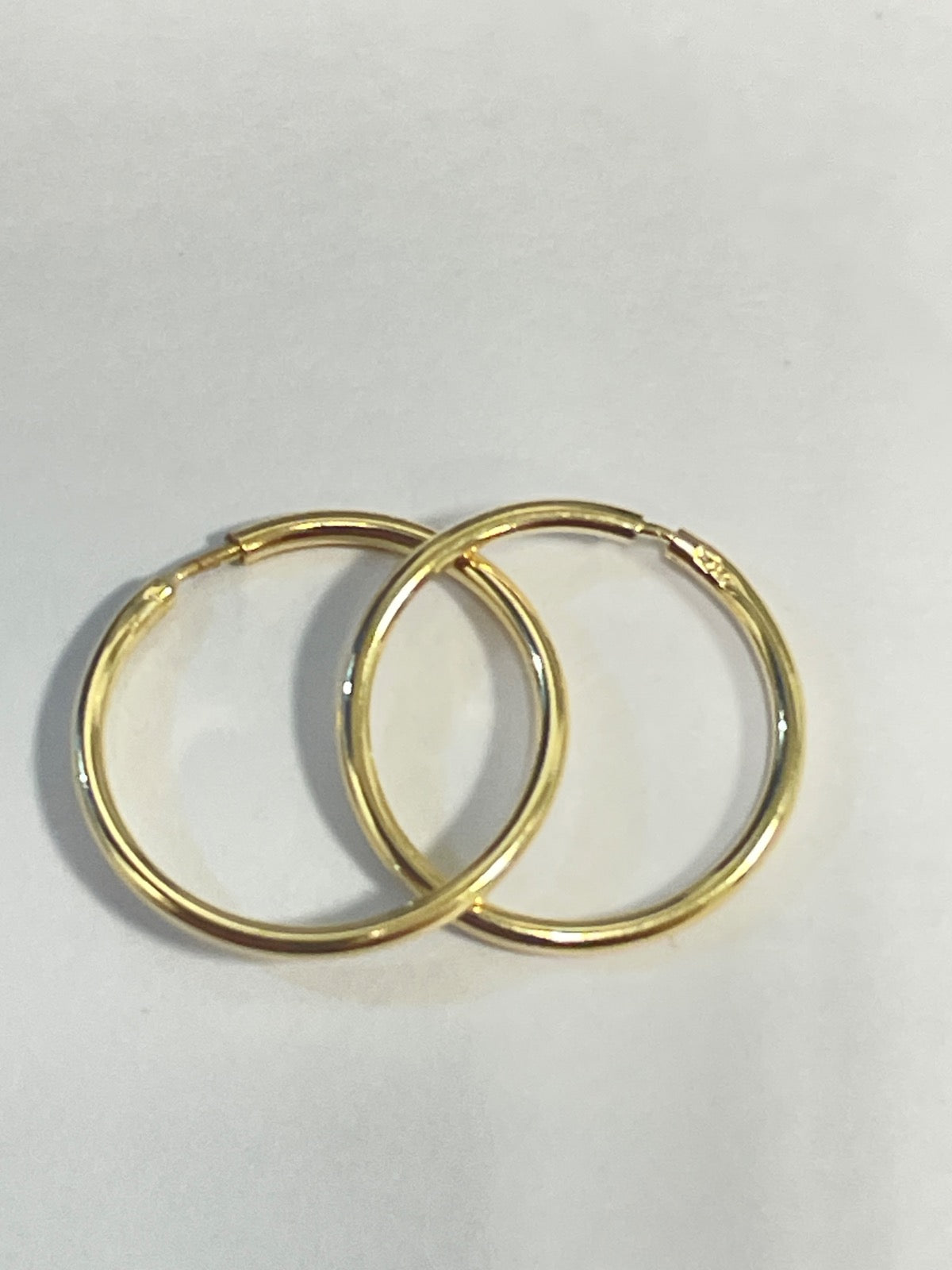 18K Yellow Gold Circle Earring