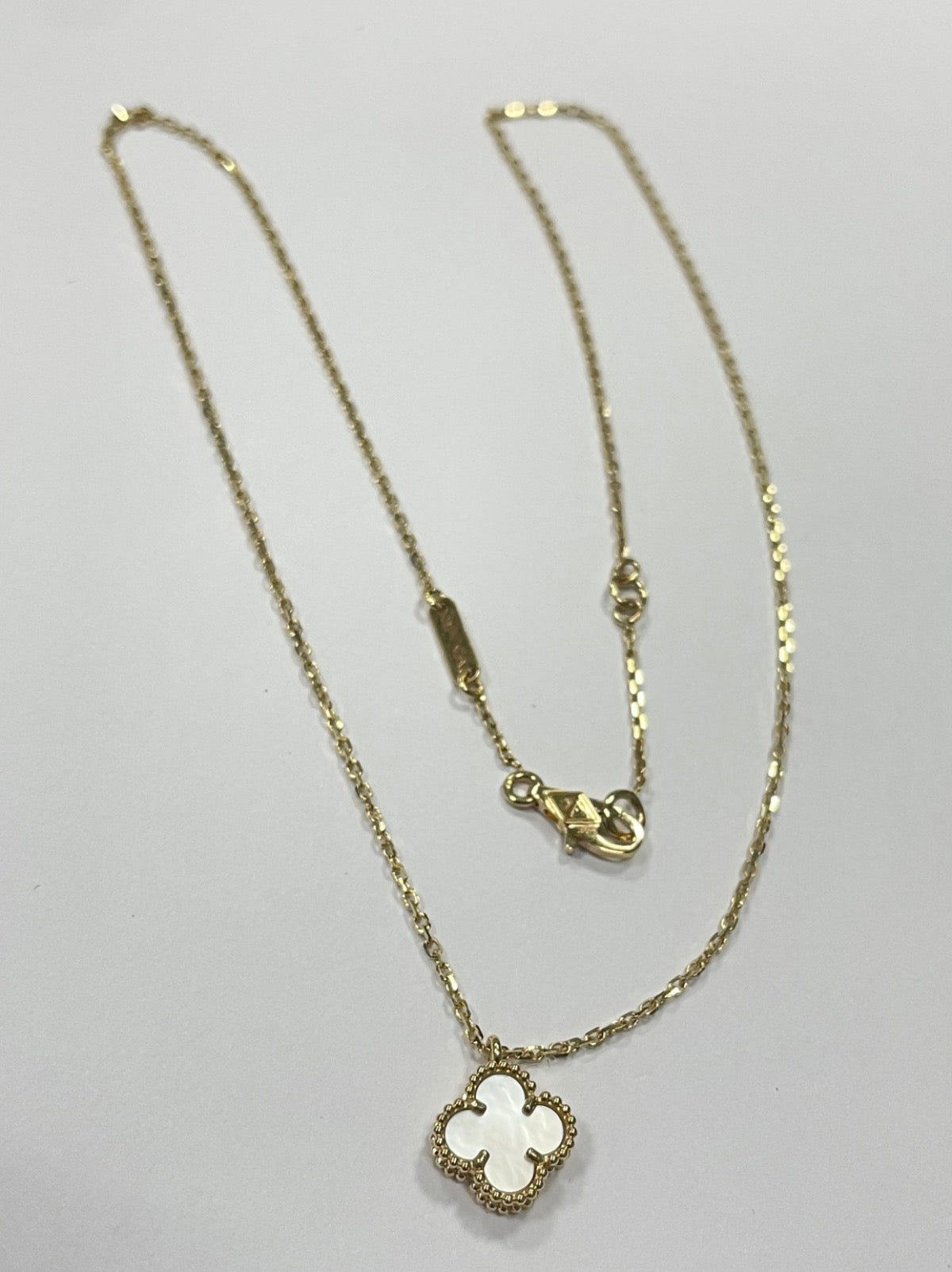 18K Yellow Gold Charm Necklace Set with Mother Of Pearl