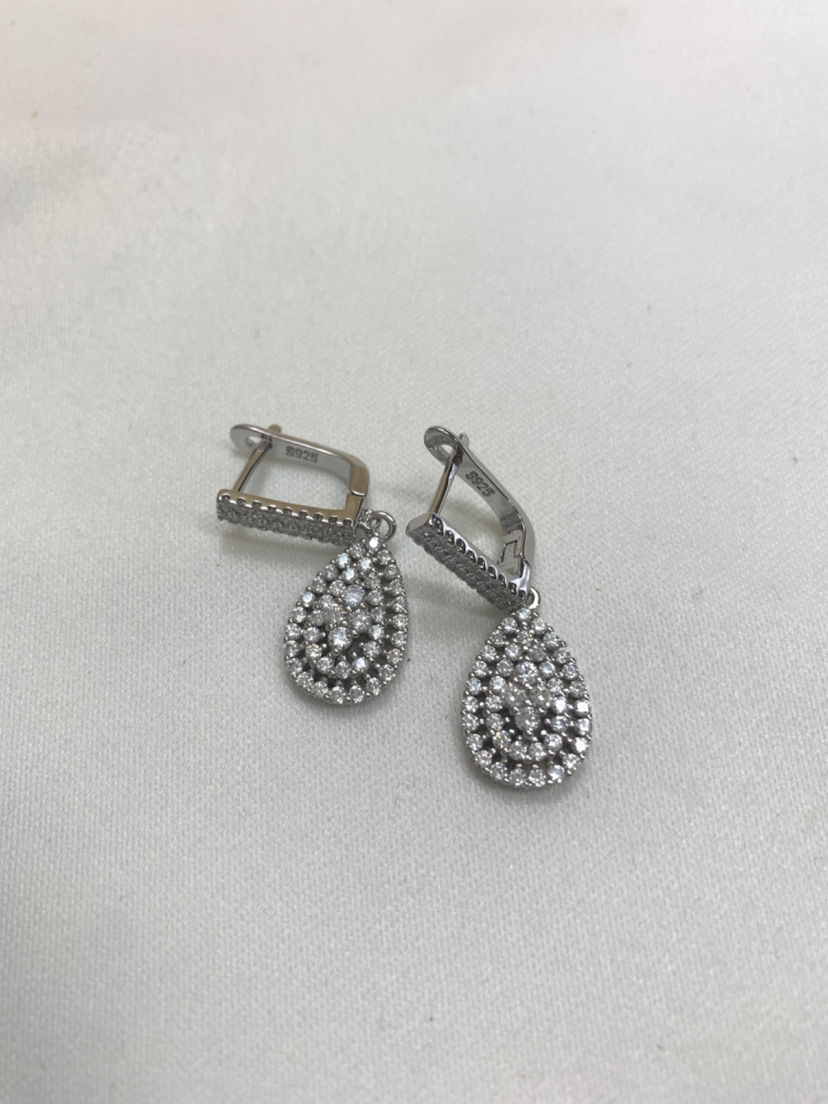 White Silver Earring with CZ