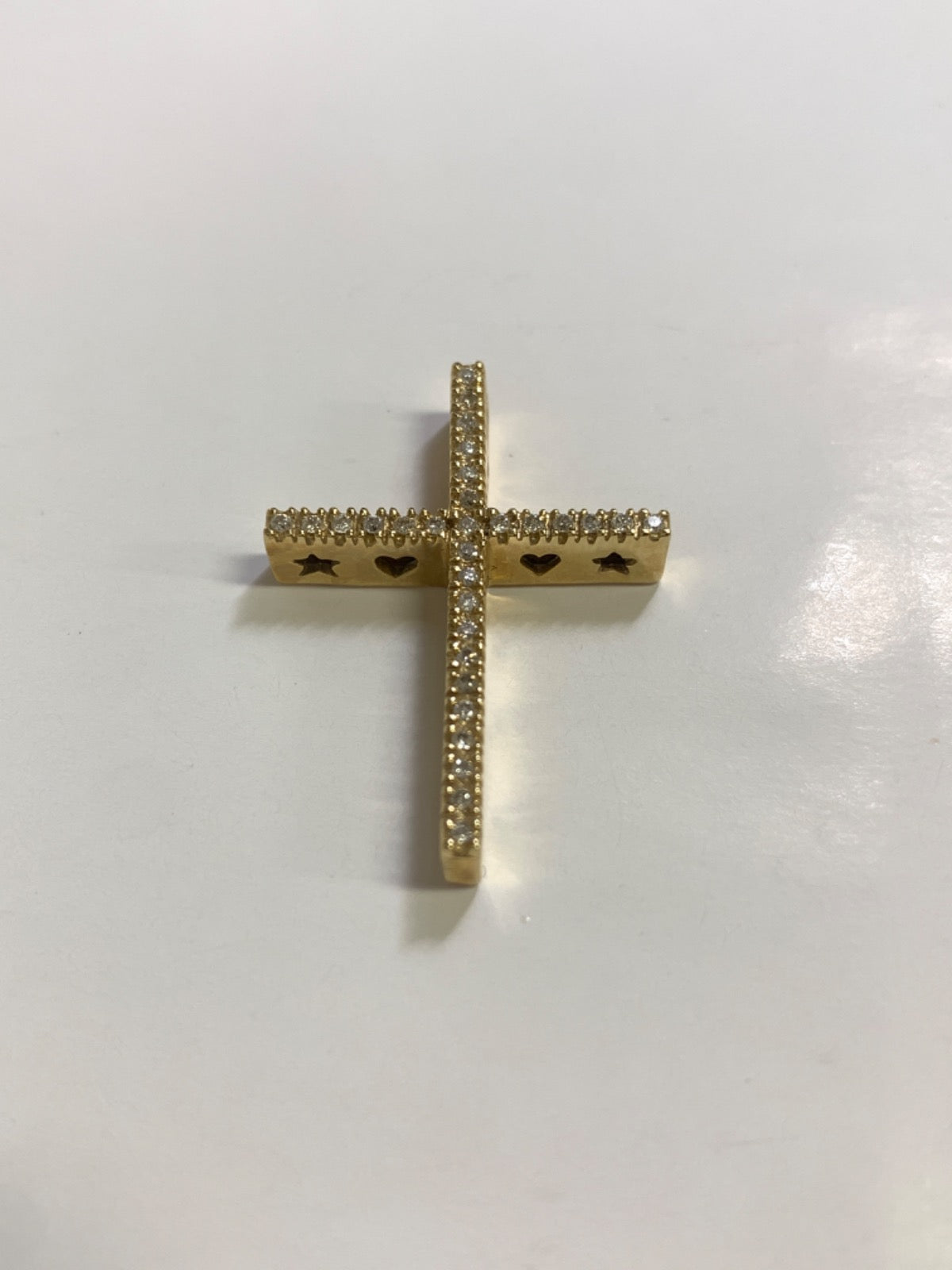 14K Yellow Gold Pendant with Diamond