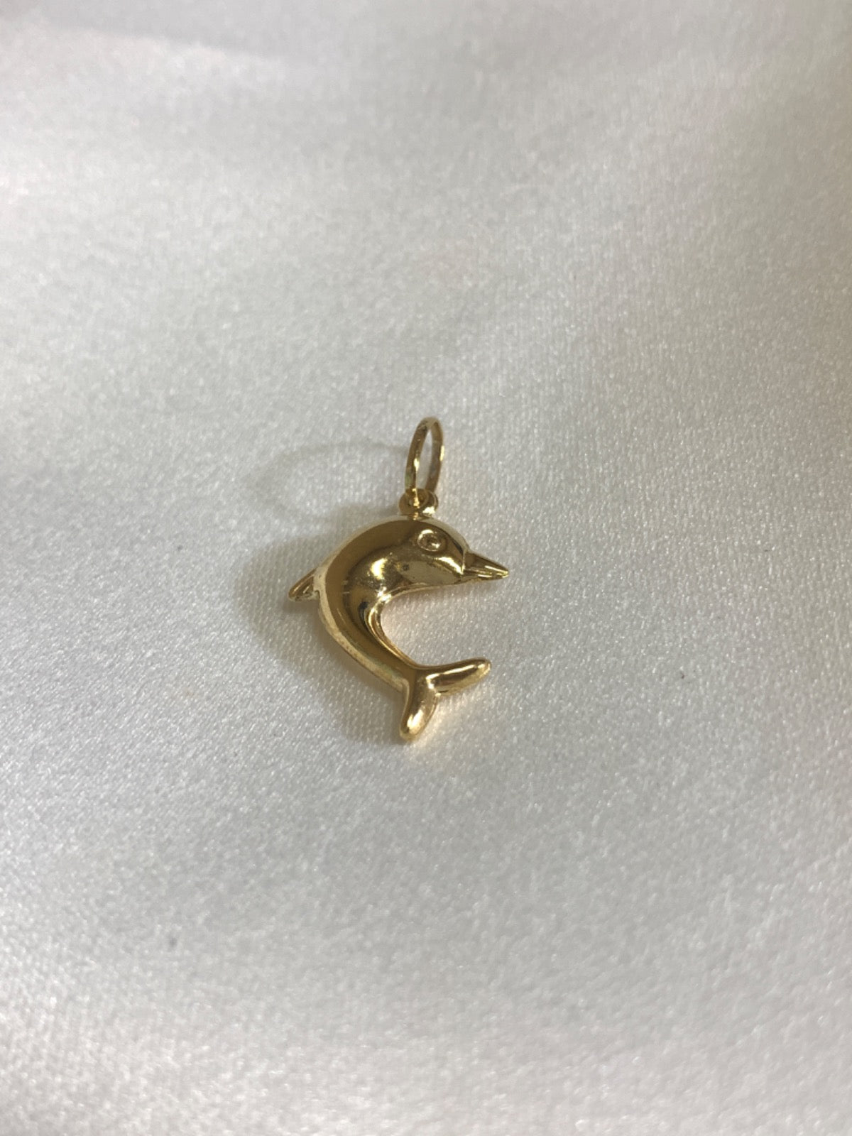 18K Yellow Gold Dolphin  Pendant